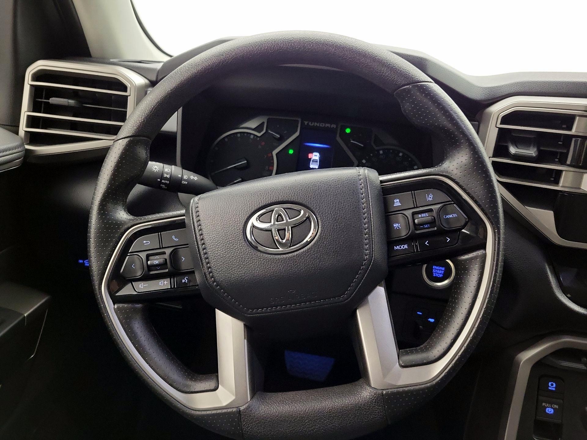 Thumbnail: 2024 Toyota Tundra - 10