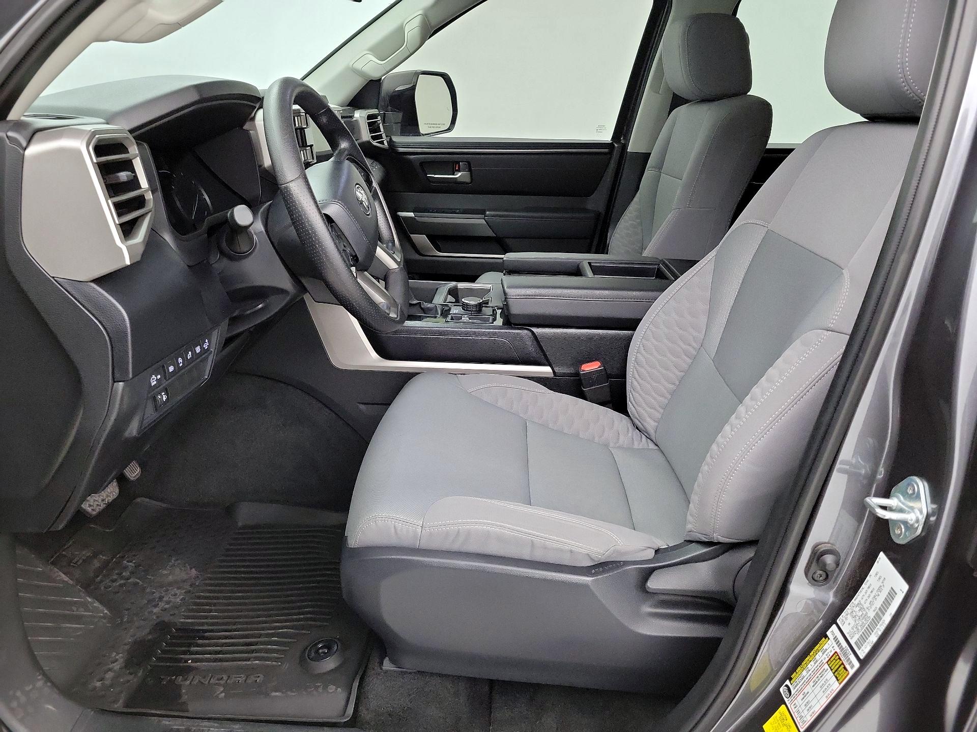 Thumbnail: 2024 Toyota Tundra - 11