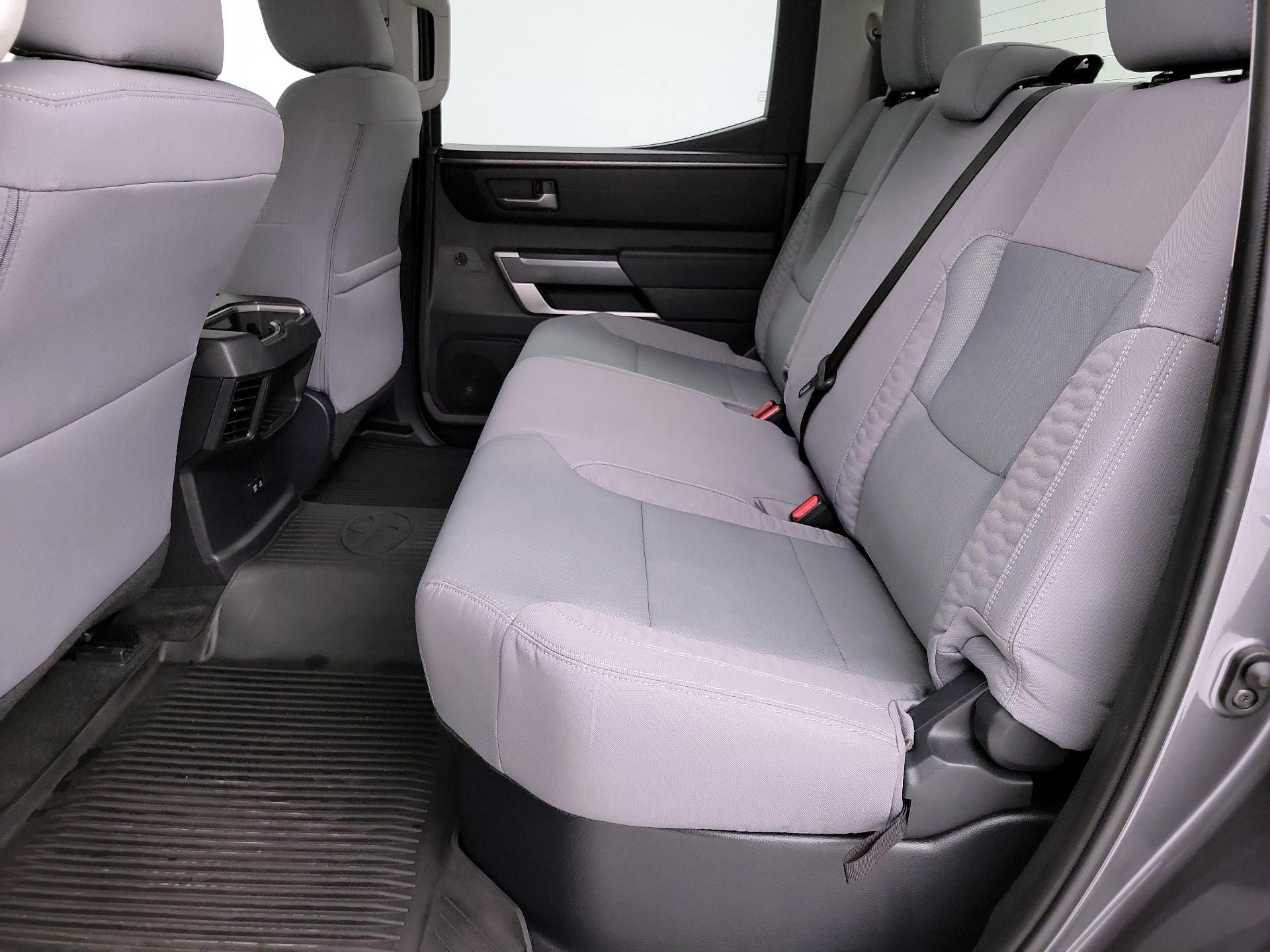 Thumbnail: 2024 Toyota Tundra - 19