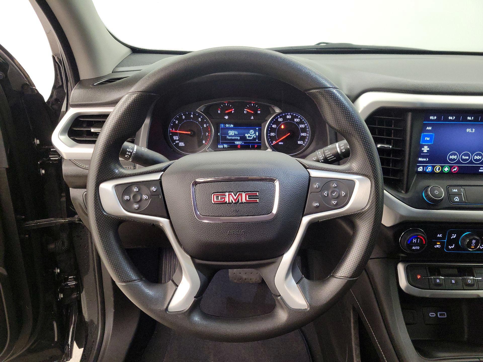 Thumbnail: 2023 GMC Acadia - 10