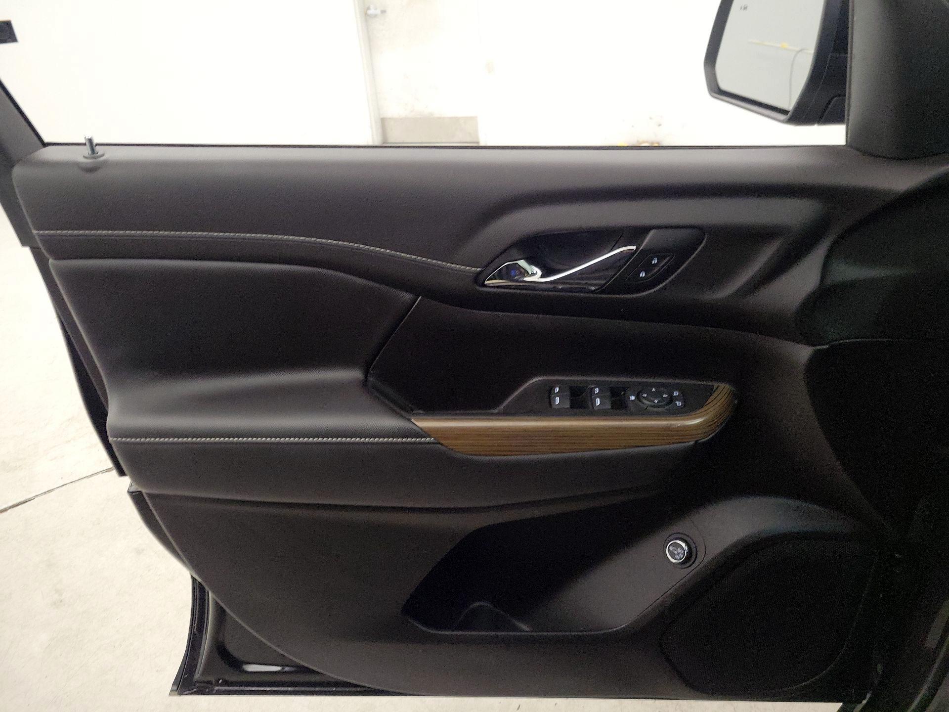 Thumbnail: 2023 GMC Acadia - 12