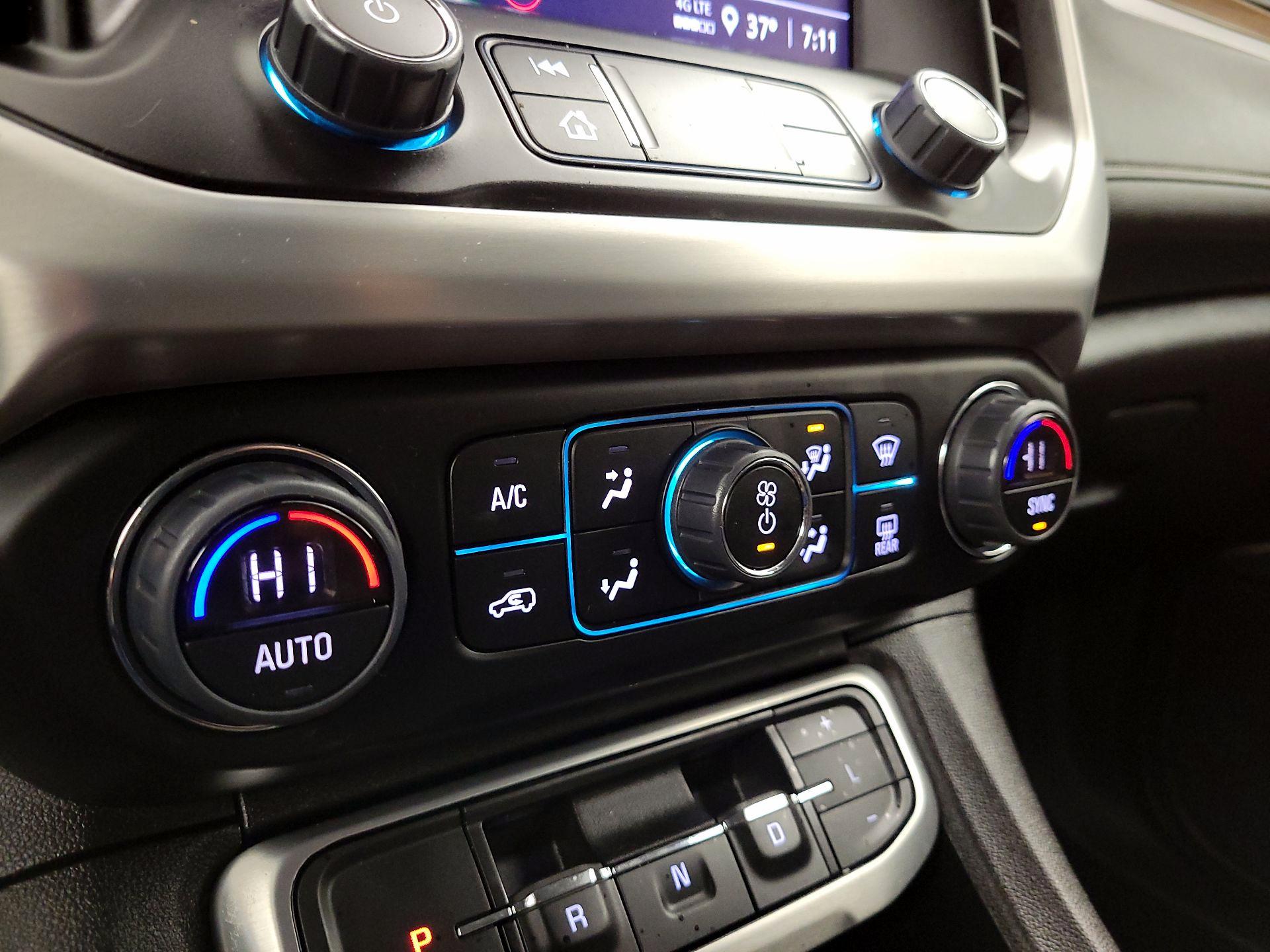 Thumbnail: 2023 GMC Acadia - 16