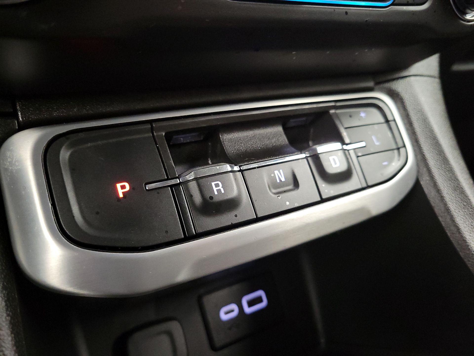 Thumbnail: 2023 GMC Acadia - 17