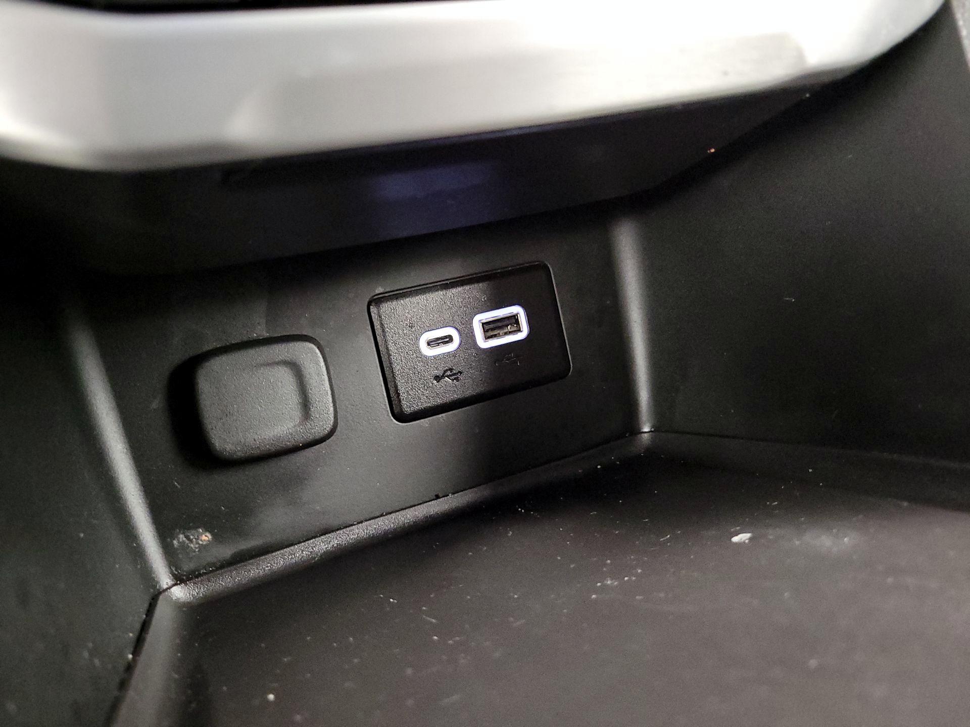 Thumbnail: 2023 GMC Acadia - 18