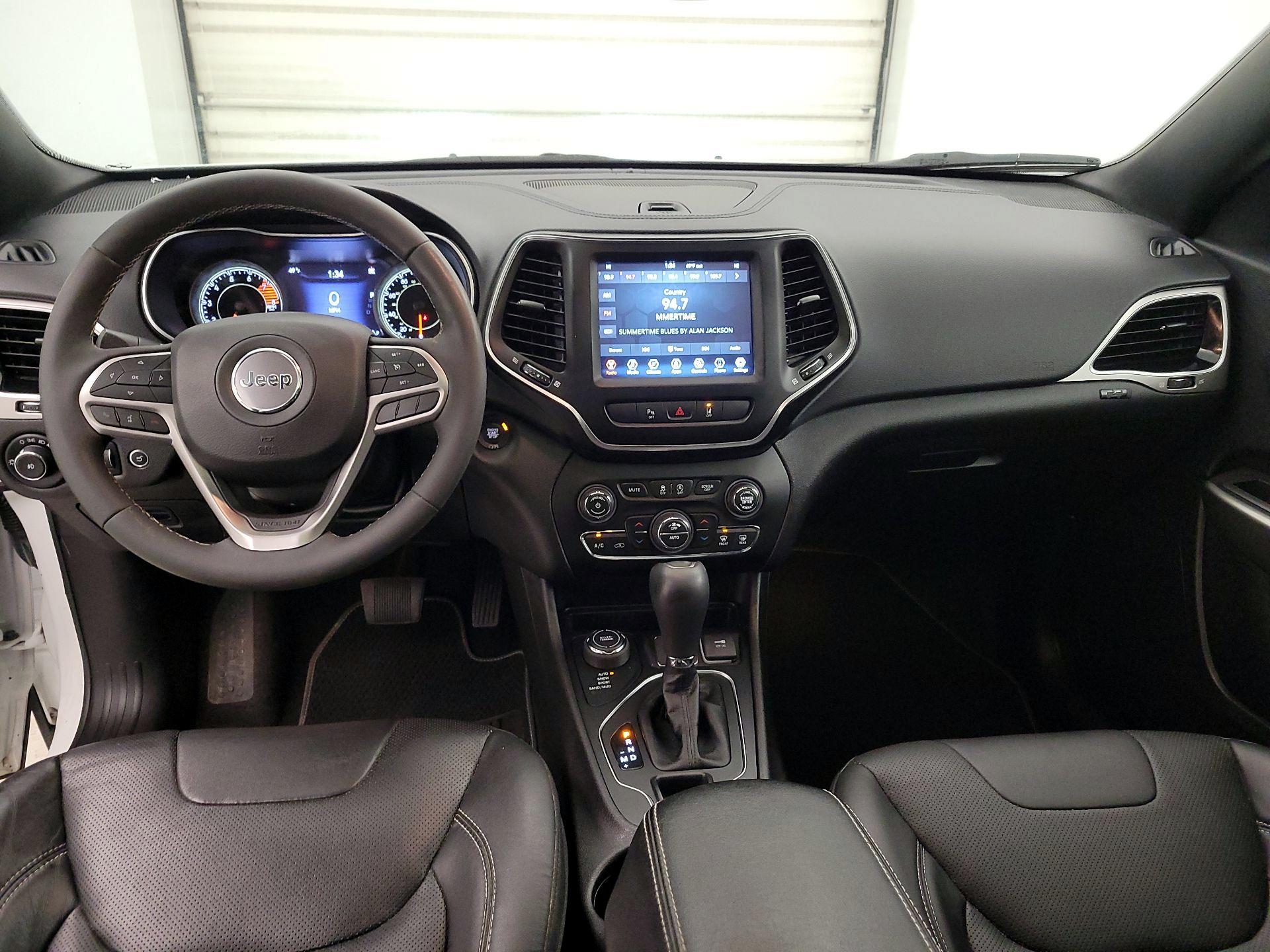 Thumbnail: 2021 Jeep Cherokee - 9