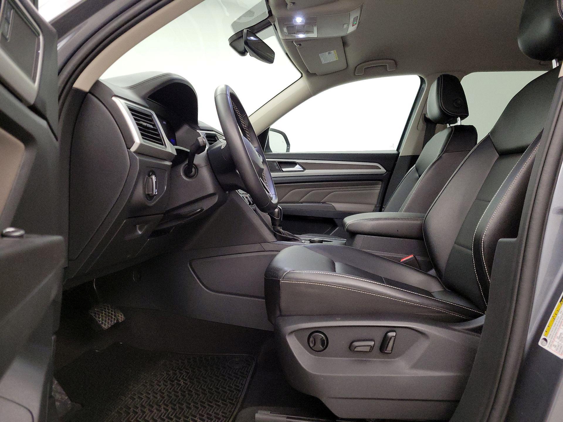 Thumbnail: 2022 Volkswagen Atlas - 11