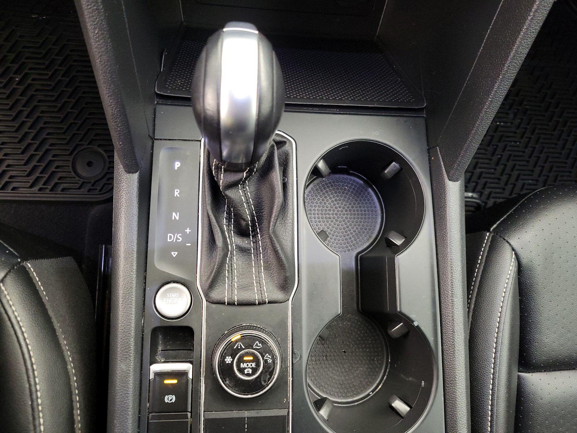 Thumbnail: 2022 Volkswagen Atlas - 17