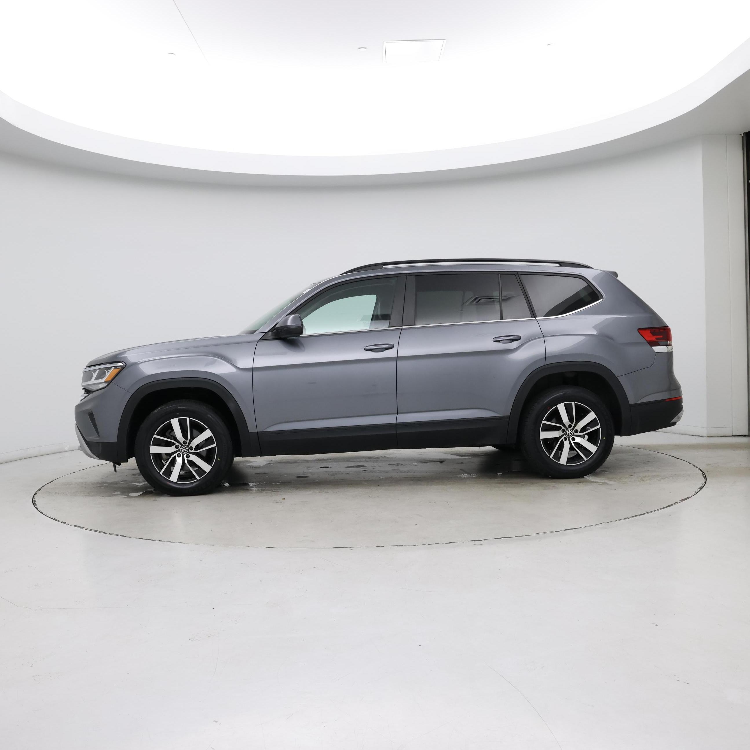 Thumbnail: 2022 Volkswagen Atlas - 3