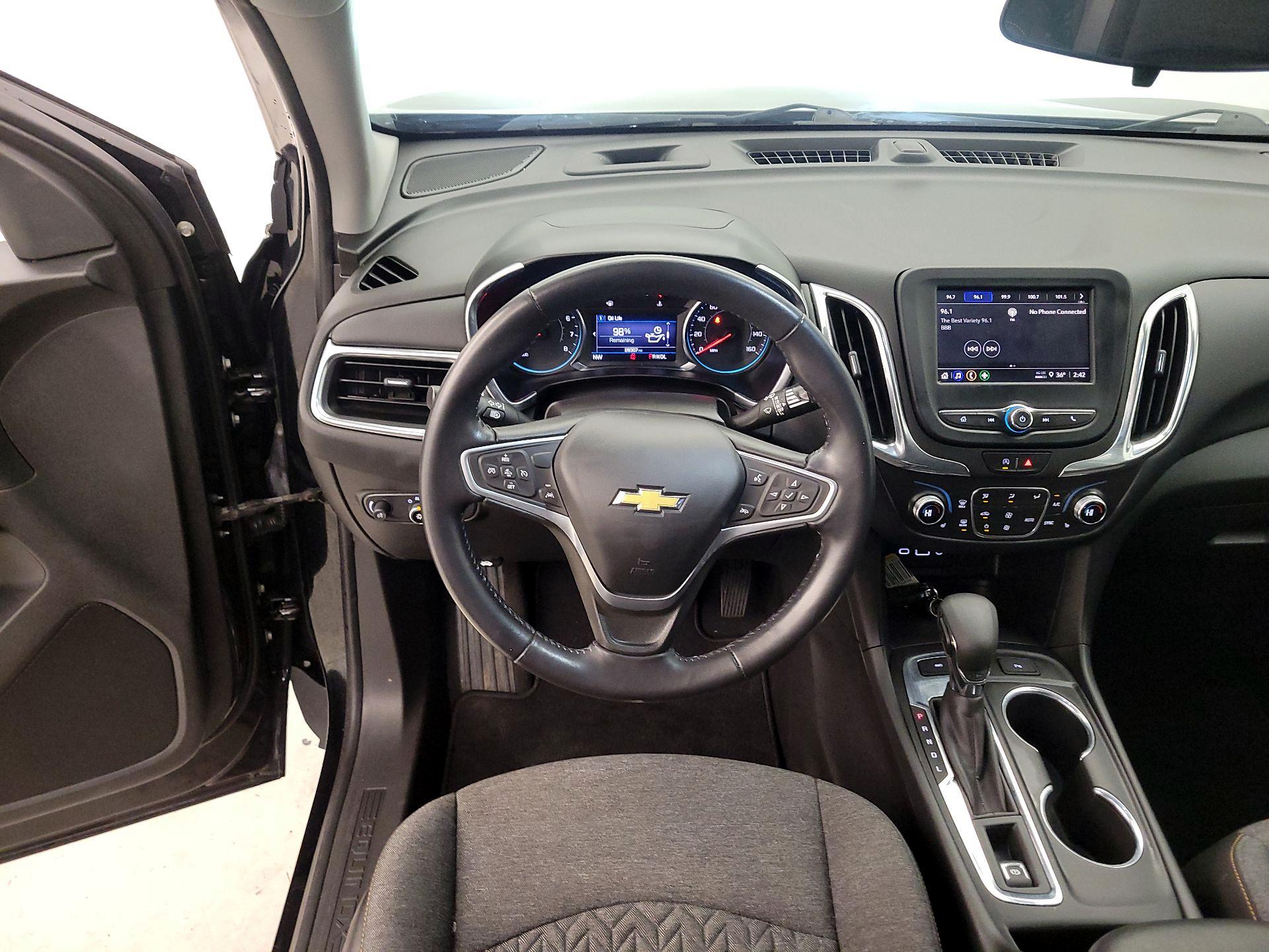 Thumbnail: 2022 Chevrolet Equinox - 10