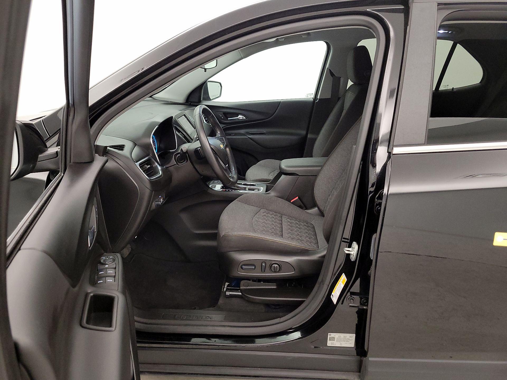 Thumbnail: 2022 Chevrolet Equinox - 11