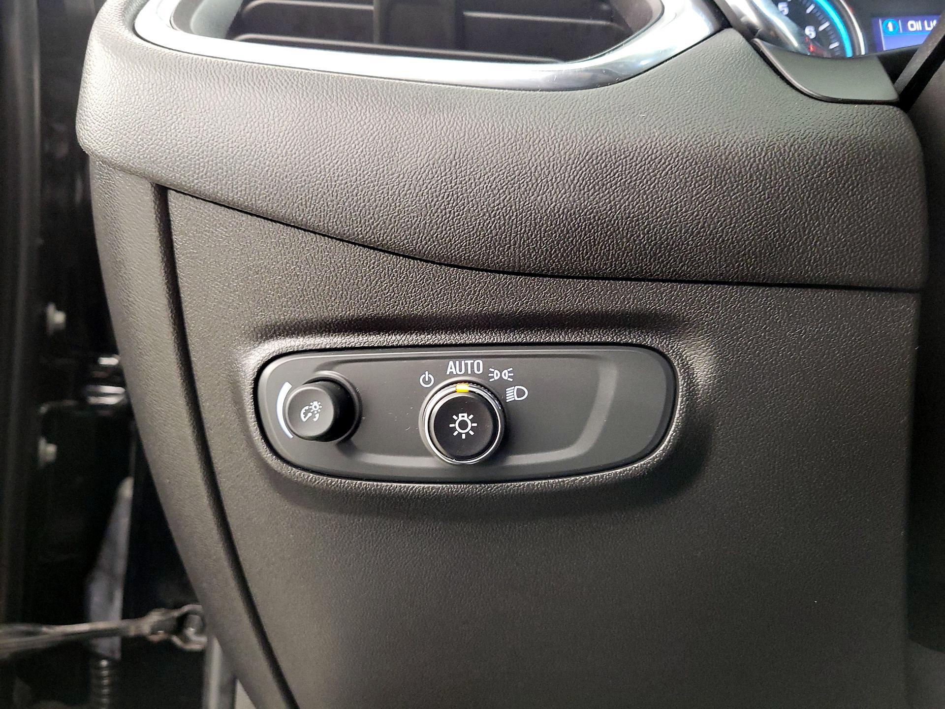 Thumbnail: 2022 Chevrolet Equinox - 13