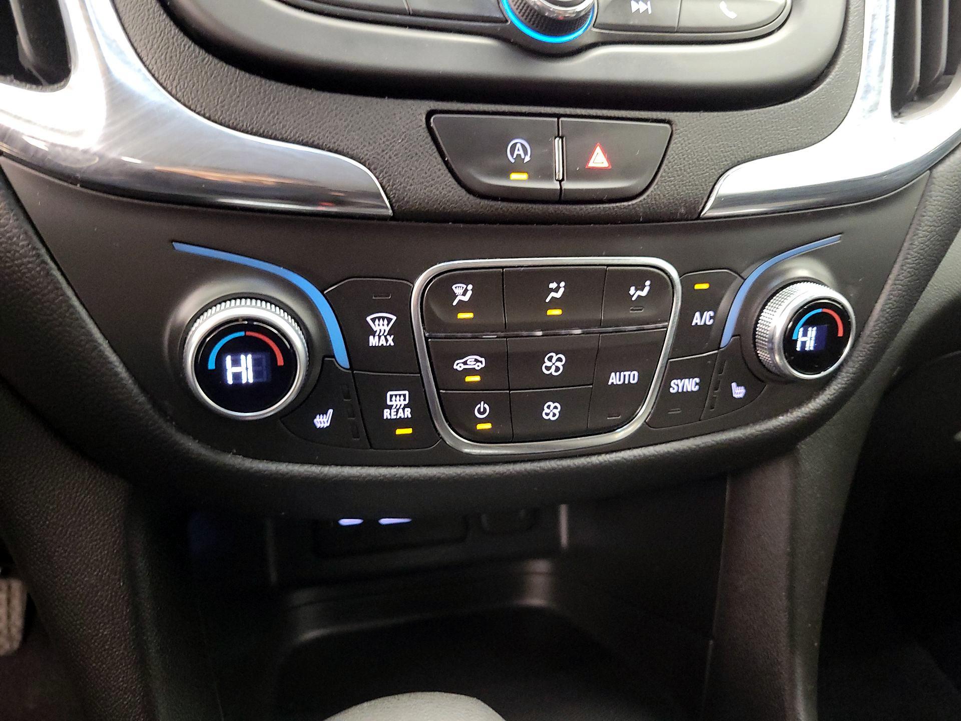 Thumbnail: 2022 Chevrolet Equinox - 16