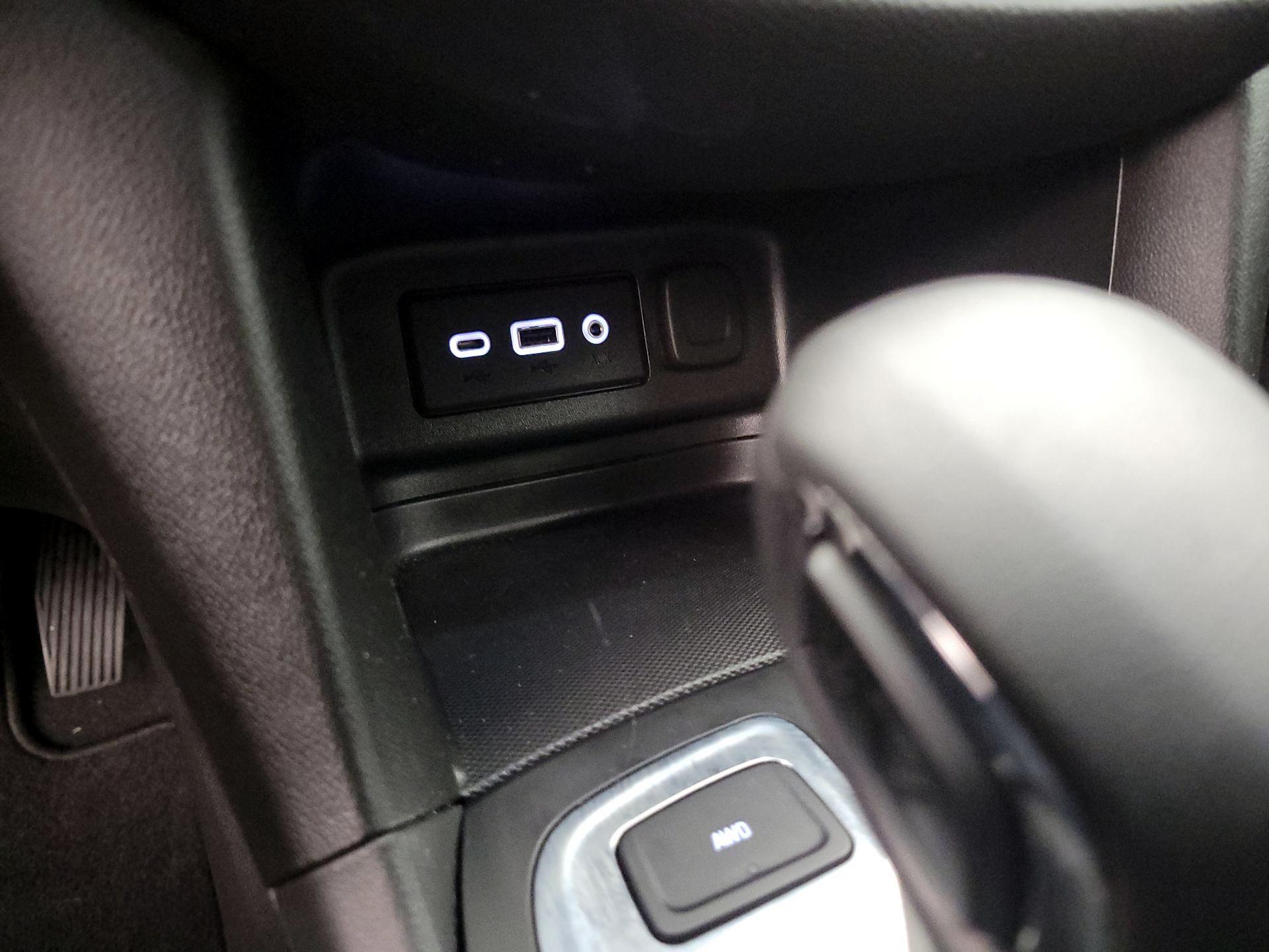 Thumbnail: 2022 Chevrolet Equinox - 18