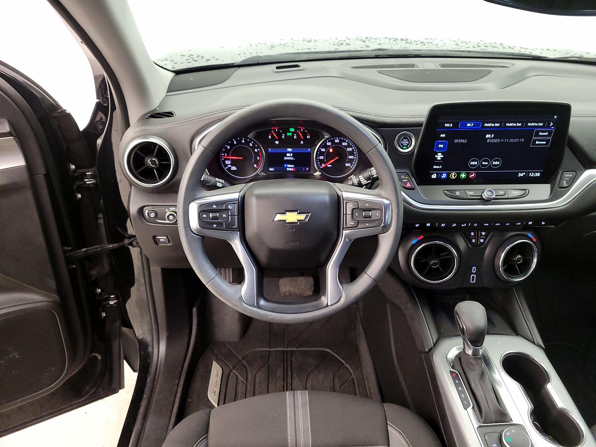 Thumbnail: 2023 Chevrolet Blazer - 10