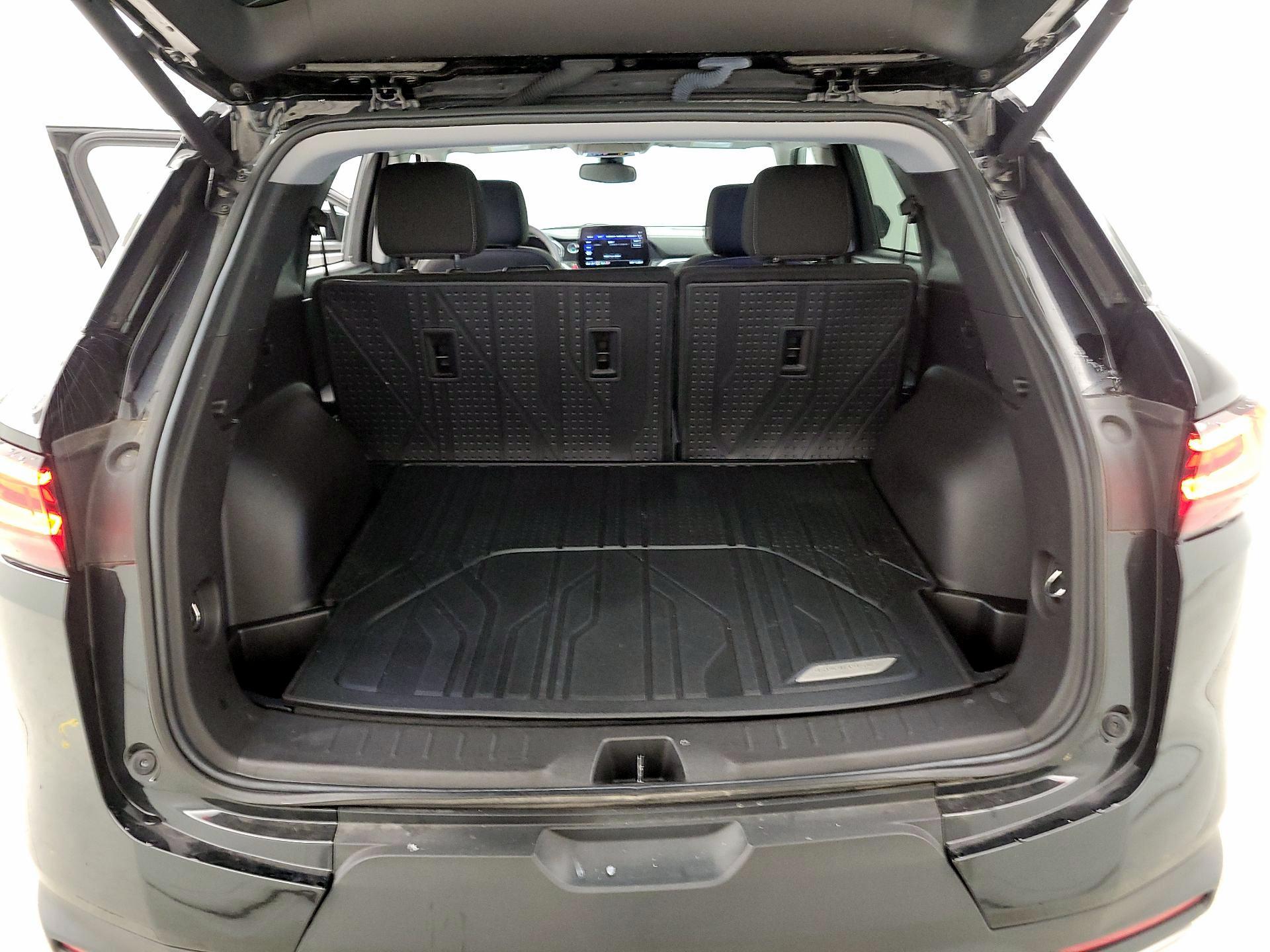 Thumbnail: 2023 Chevrolet Blazer - 20