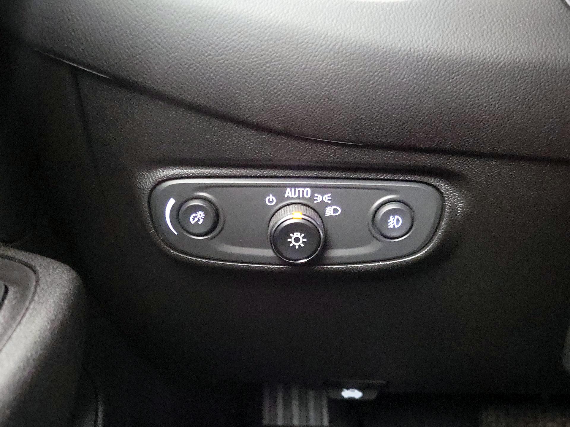 Thumbnail: 2020 Chevrolet Equinox - 13