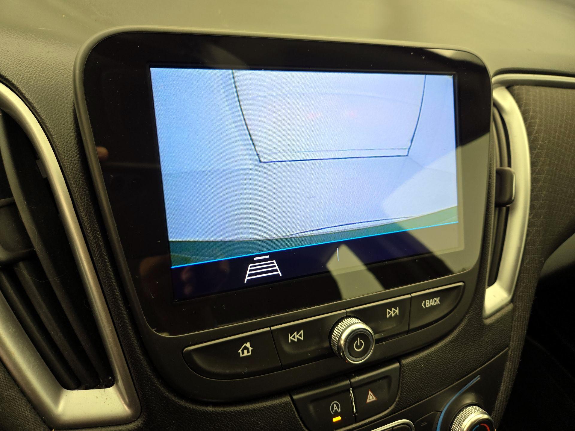 Thumbnail: 2020 Chevrolet Malibu - 14