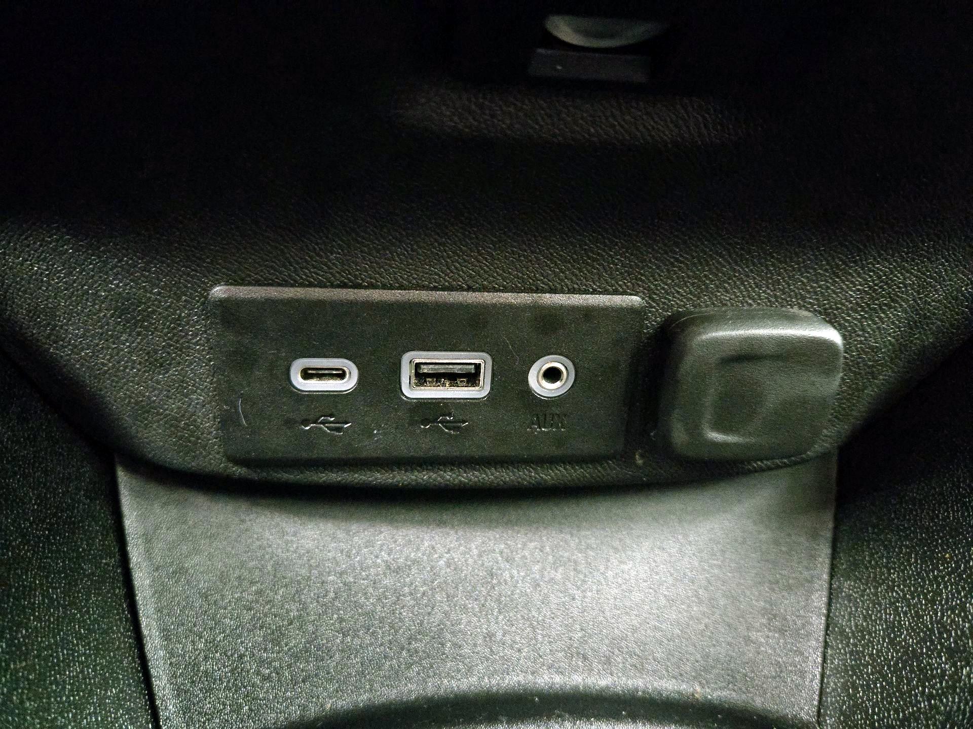 Thumbnail: 2020 Chevrolet Malibu - 18