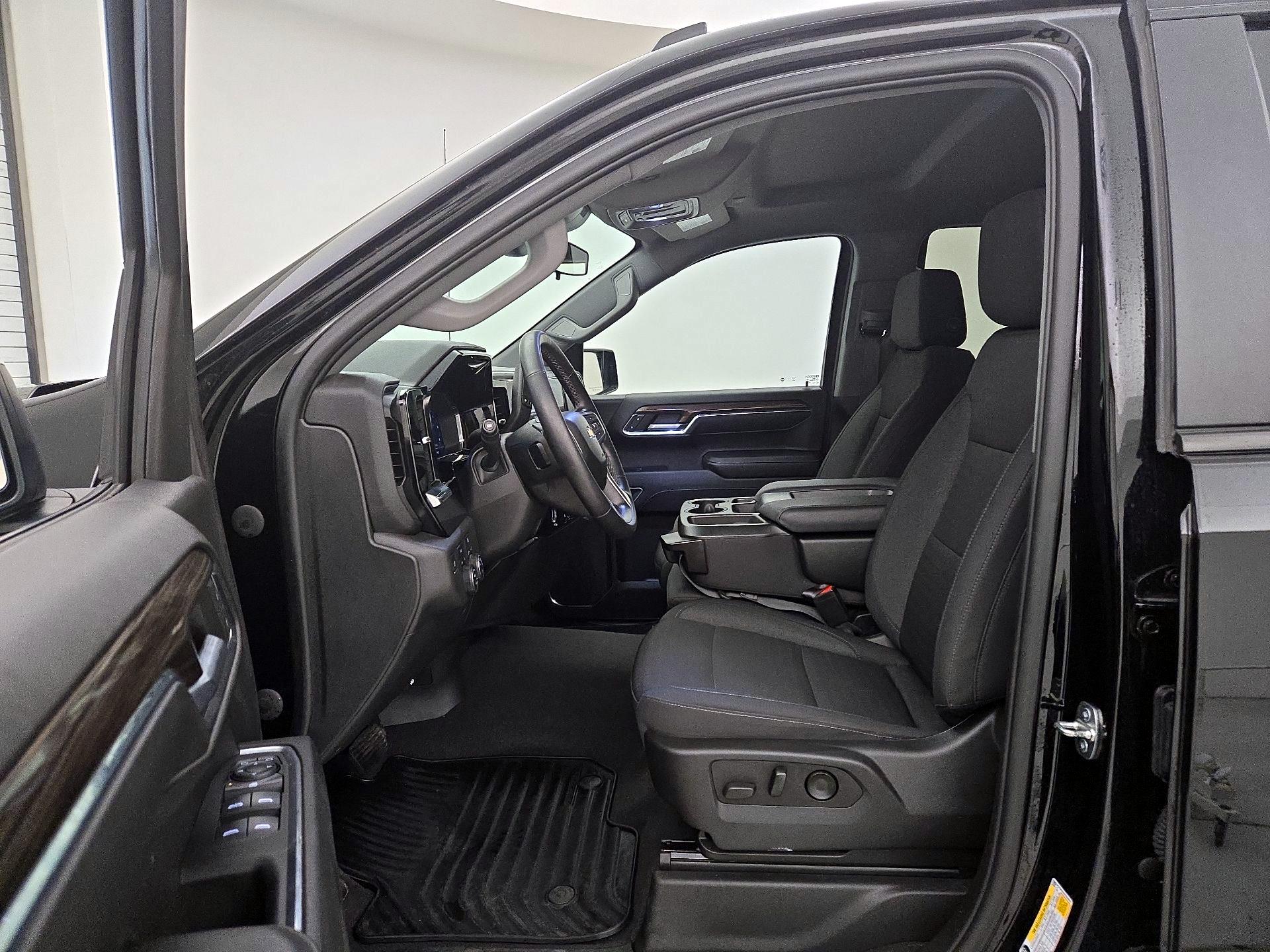 Thumbnail: 2023 Chevrolet Silverado 1500 - 11