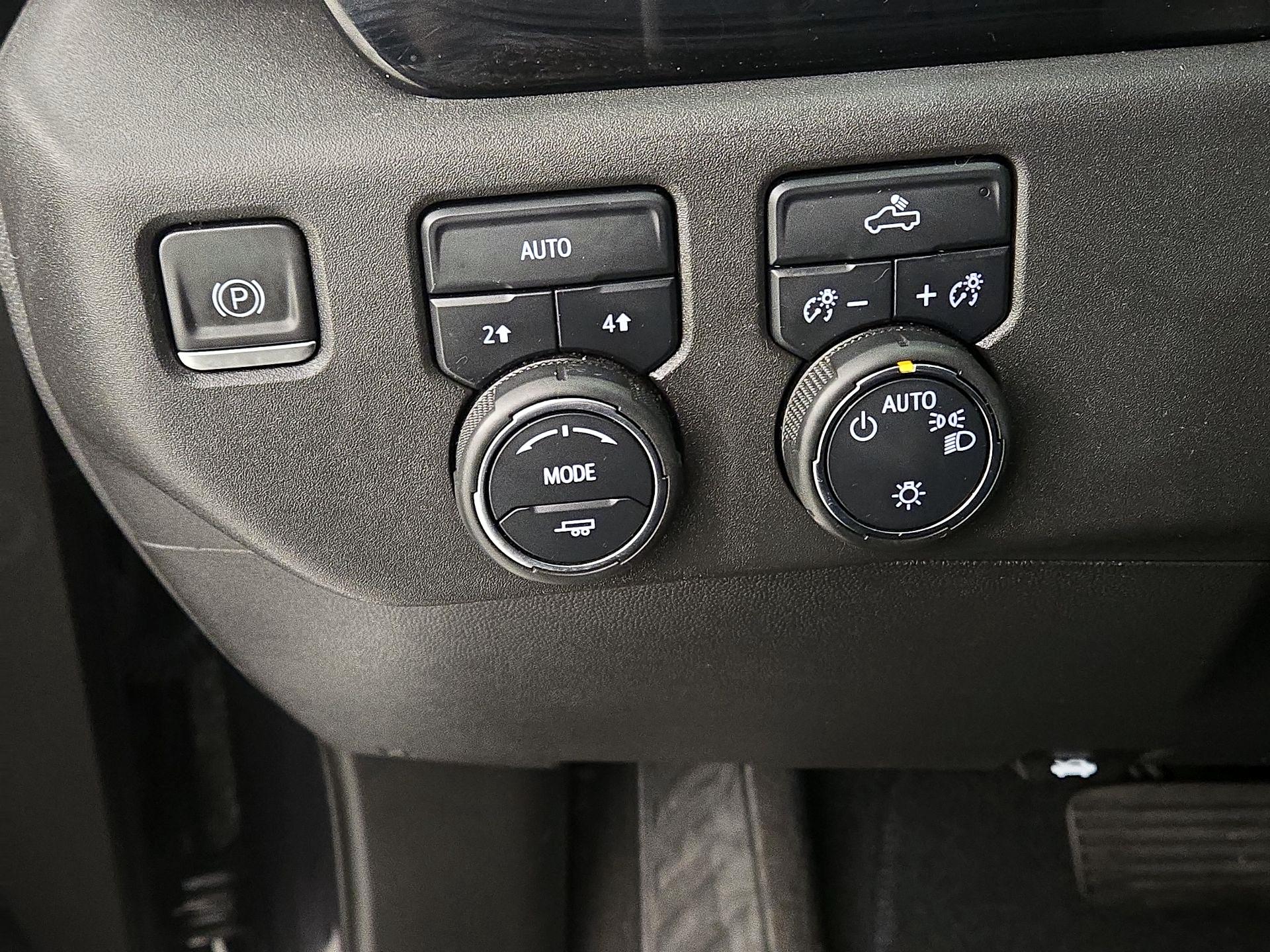 Thumbnail: 2022 Chevrolet Silverado 1500 - 13