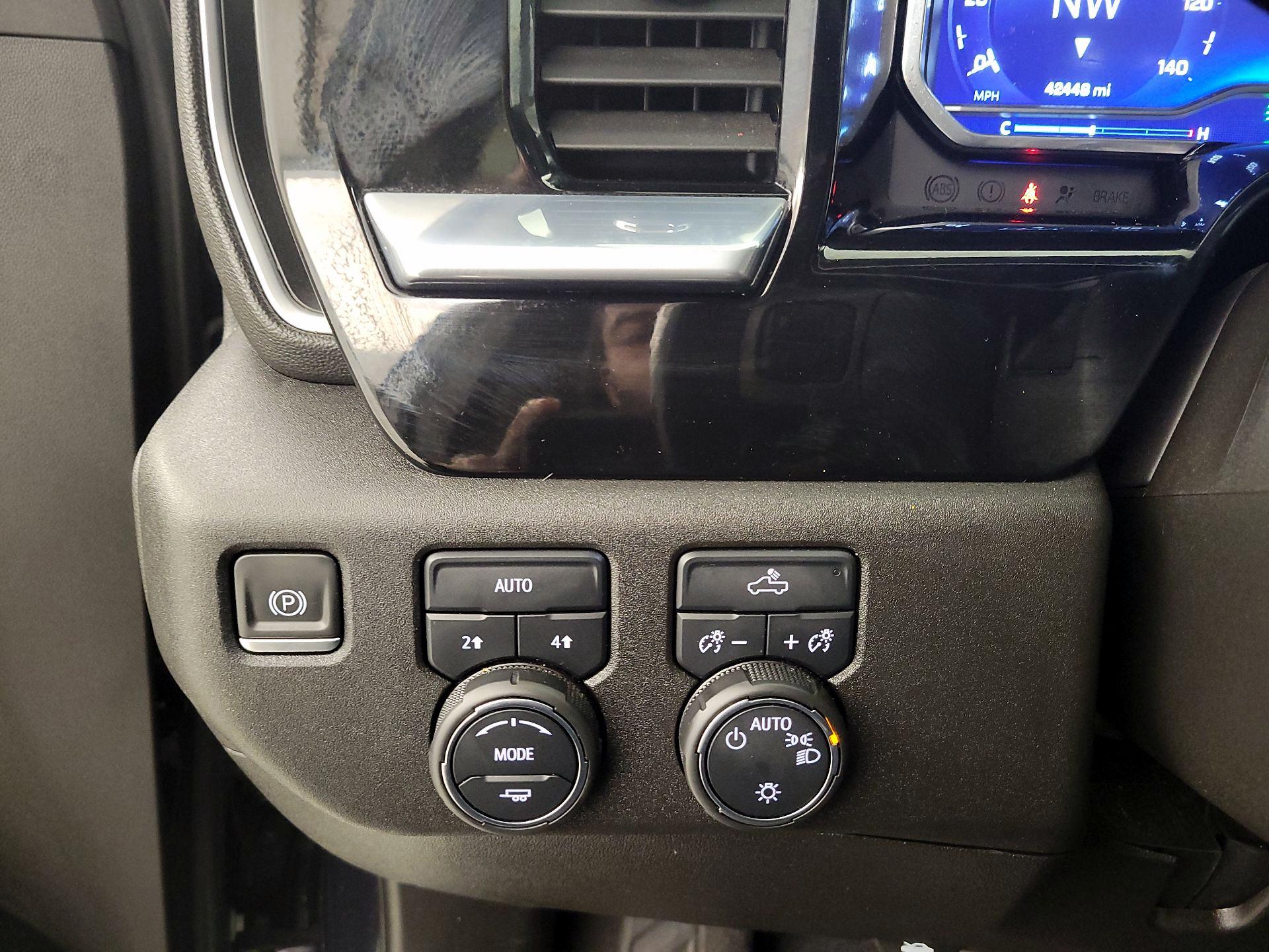 Thumbnail: 2022 Chevrolet Silverado 1500 - 13