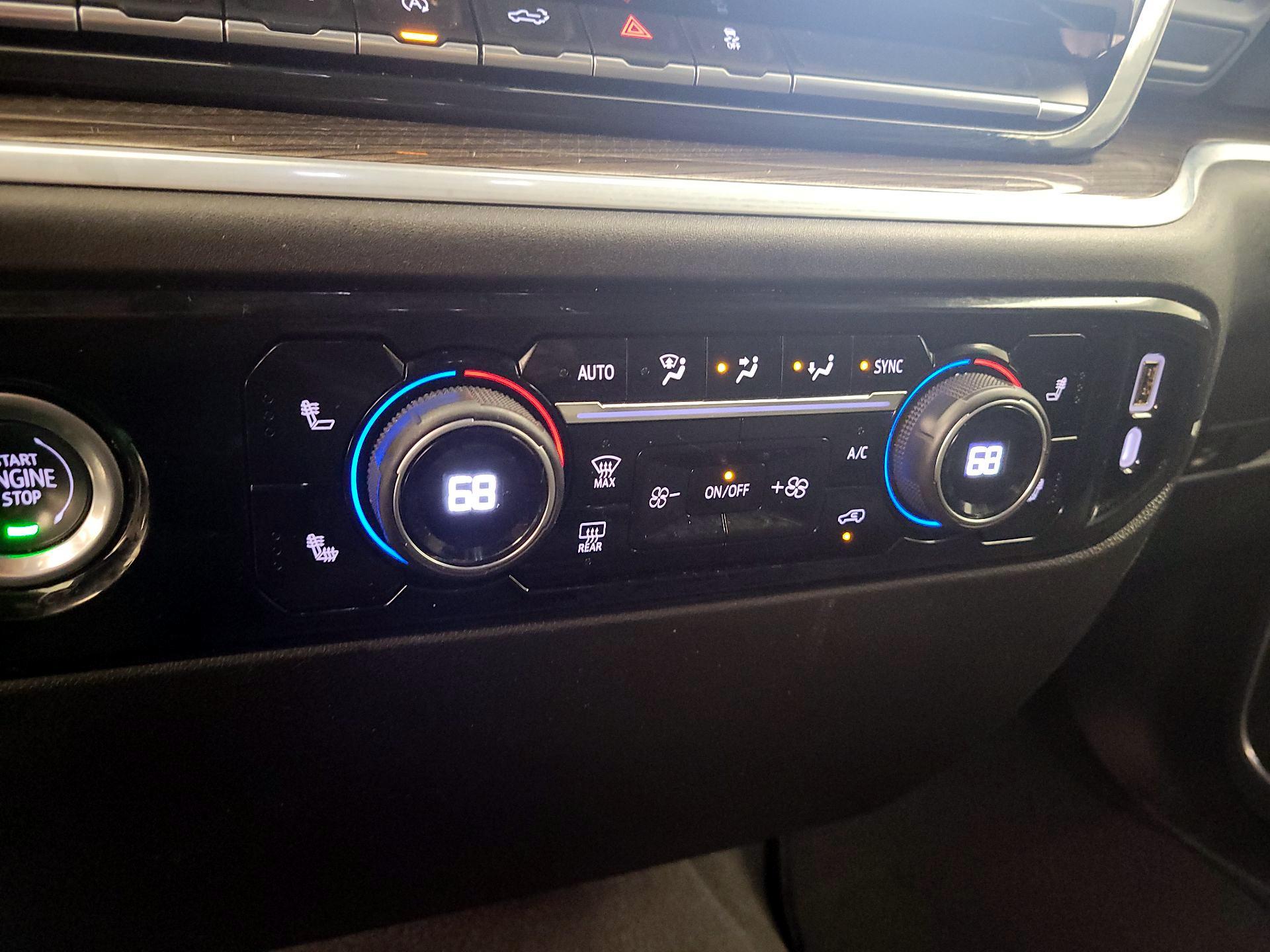 Thumbnail: 2022 Chevrolet Silverado 1500 - 16