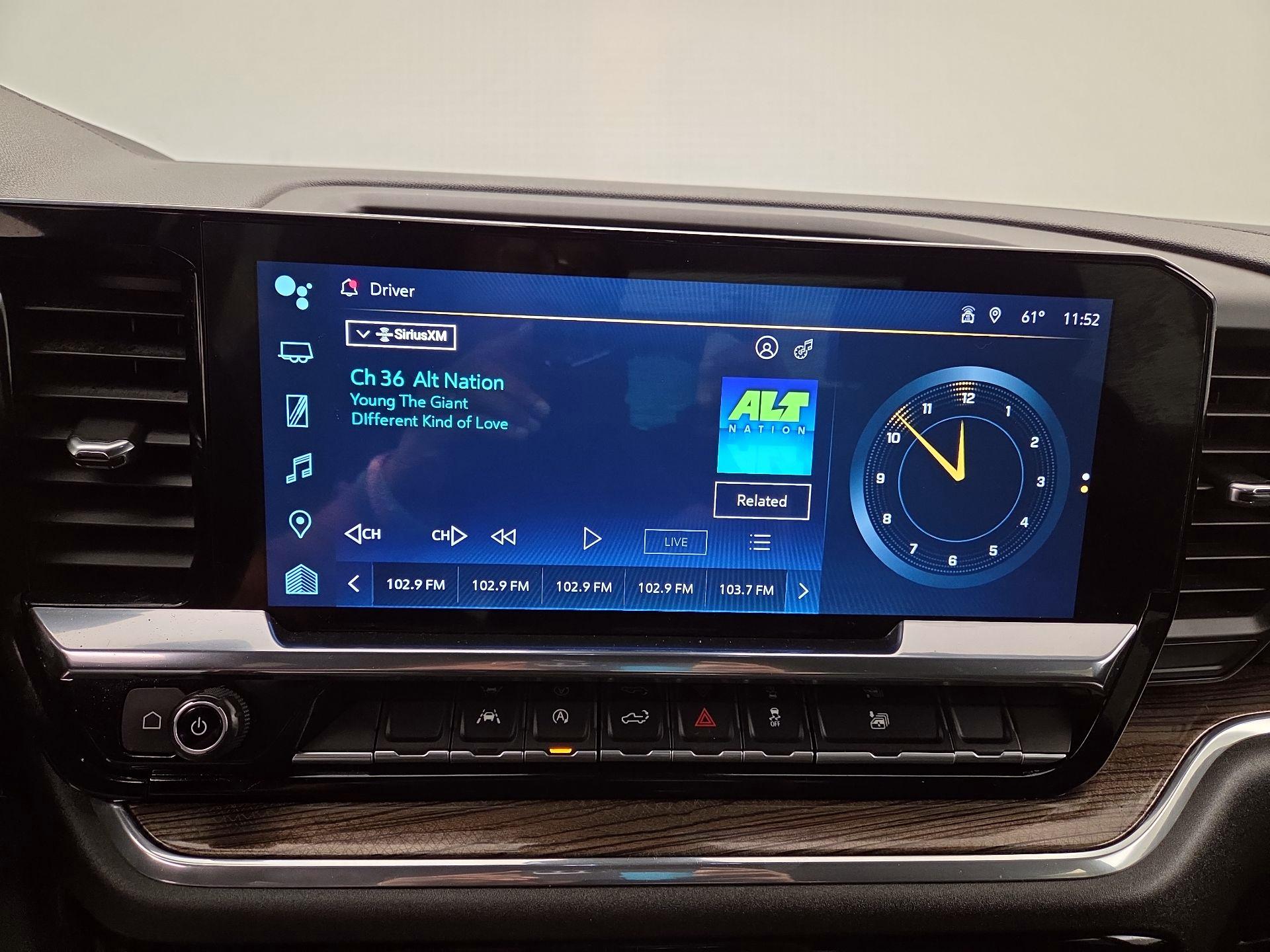 Thumbnail: 2023 Chevrolet Silverado 1500 - 16