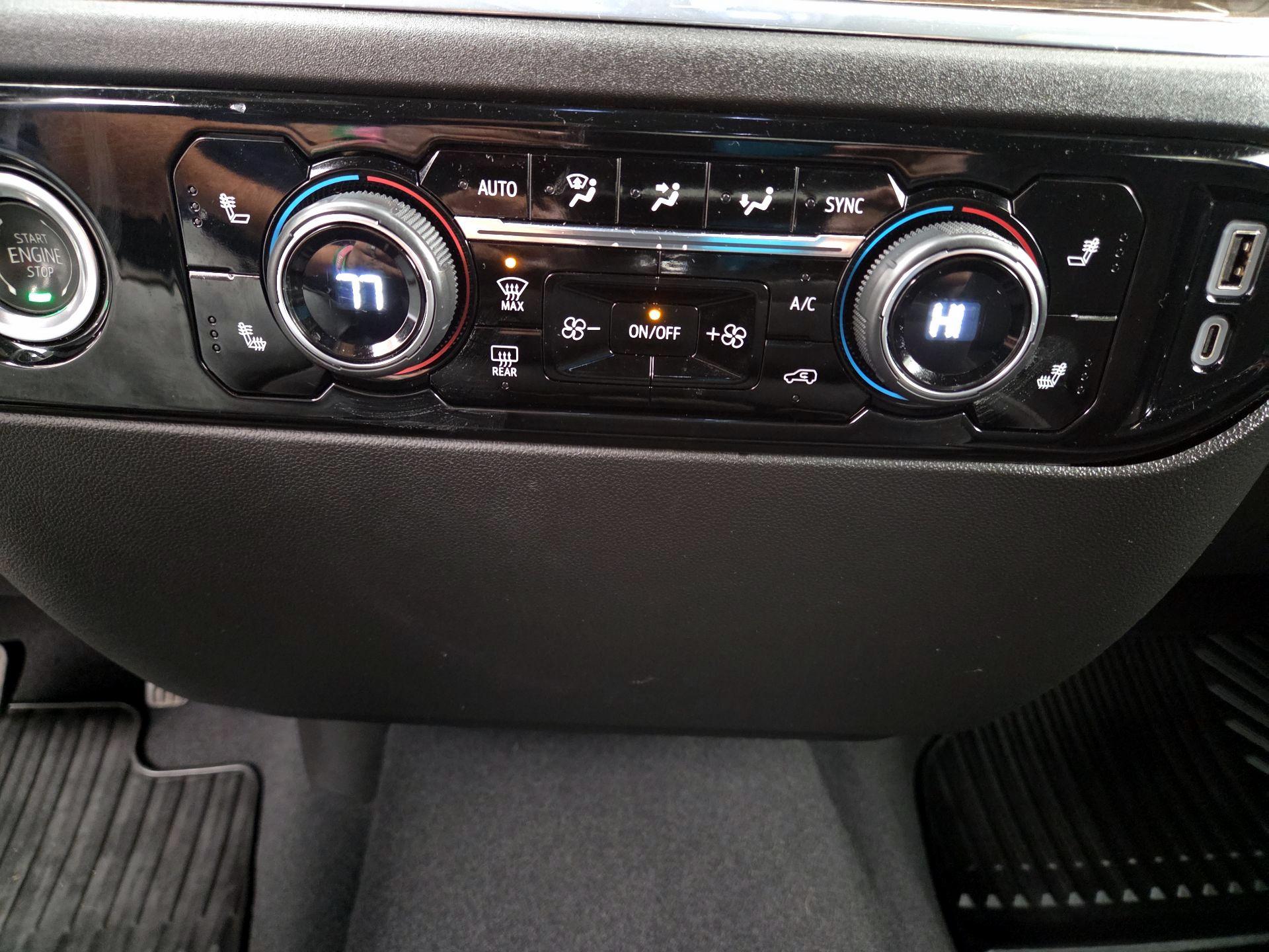 Thumbnail: 2023 Chevrolet Silverado 1500 - 17