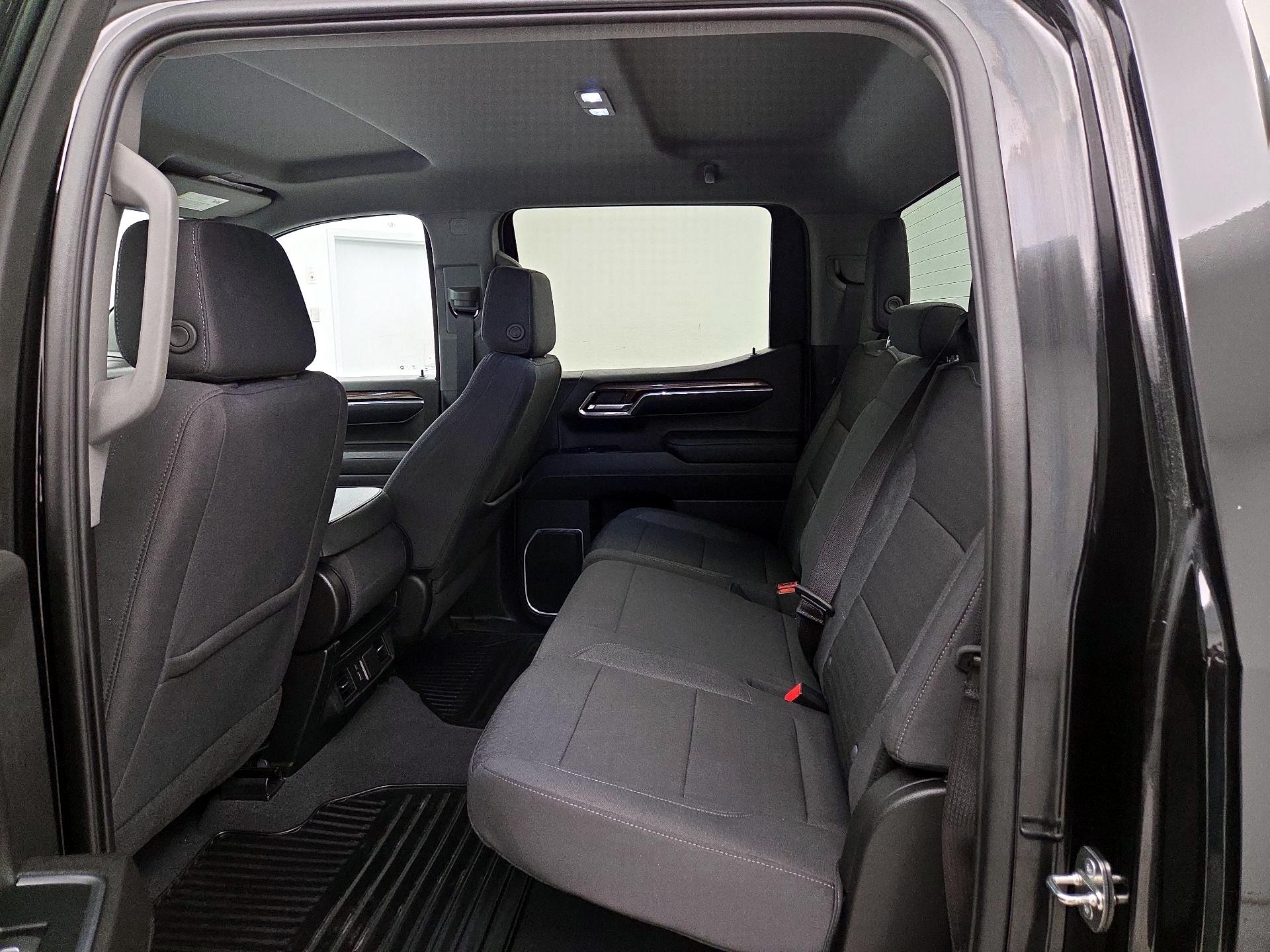 Thumbnail: 2023 Chevrolet Silverado 1500 - 20