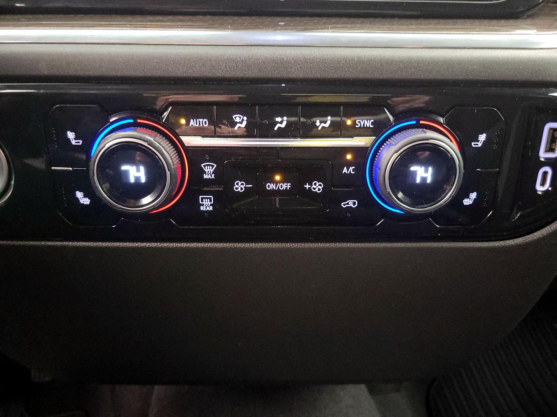 Thumbnail: 2023 Chevrolet Silverado 1500 - 17