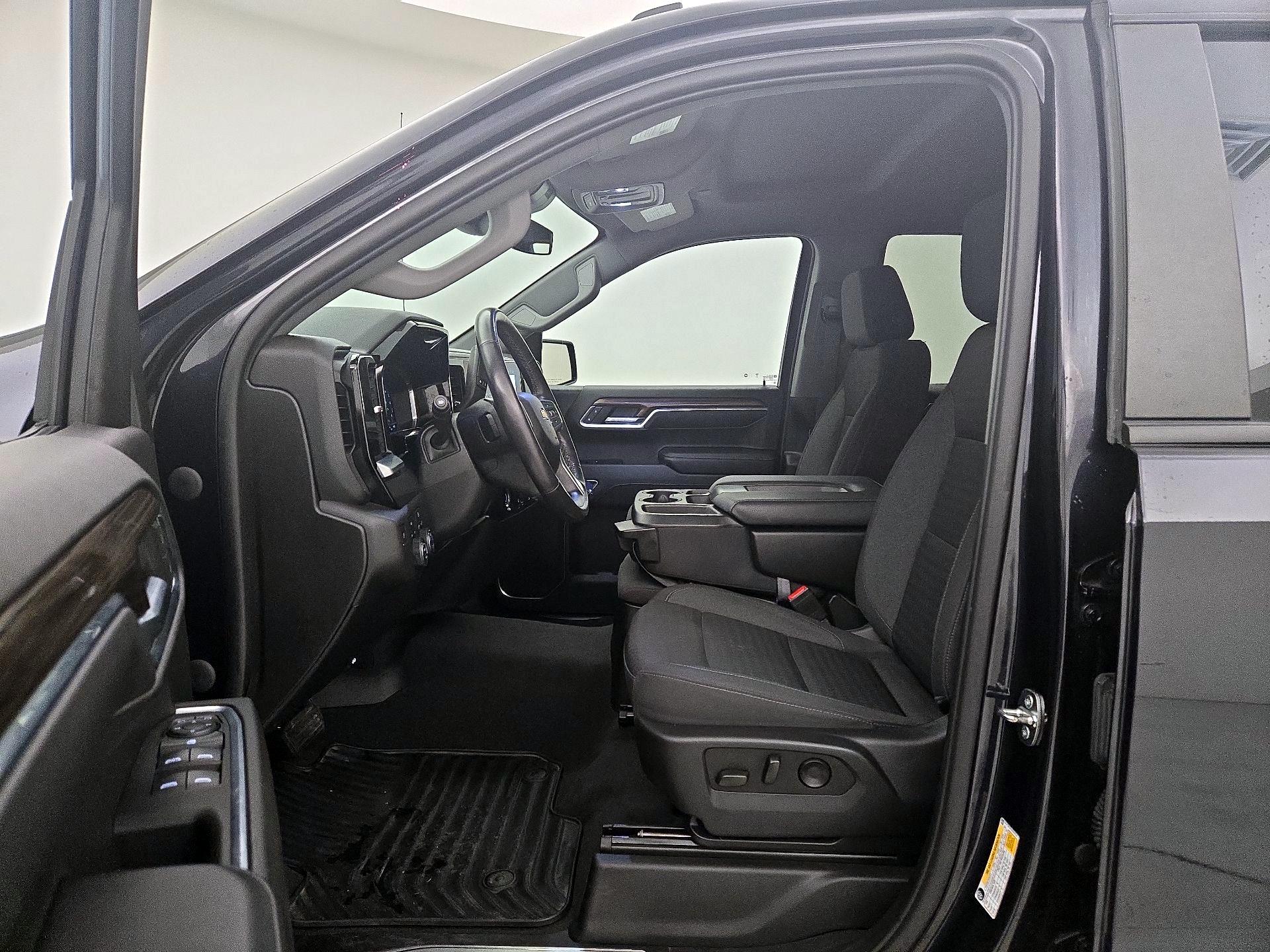 Thumbnail: 2022 Chevrolet Silverado 1500 - 11