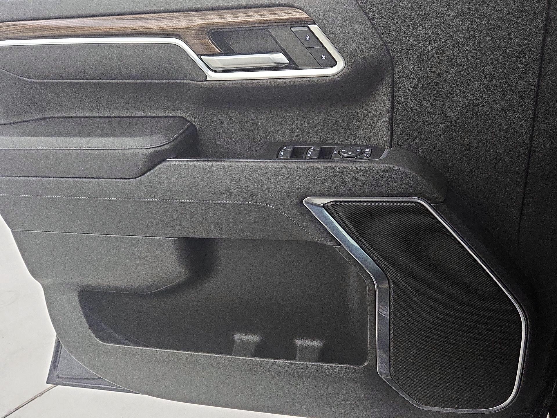 Thumbnail: 2022 Chevrolet Silverado 1500 - 12