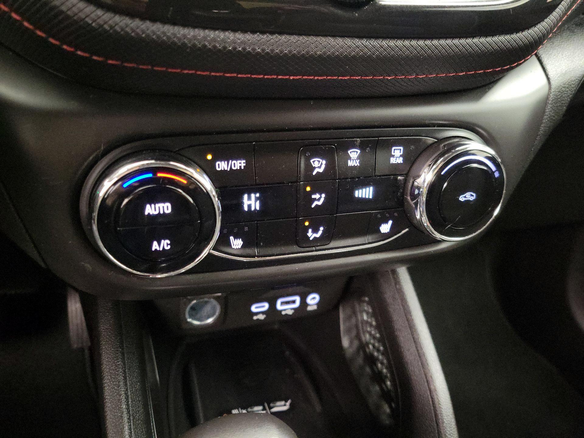 Thumbnail: 2022 Chevrolet TrailBlazer - 16