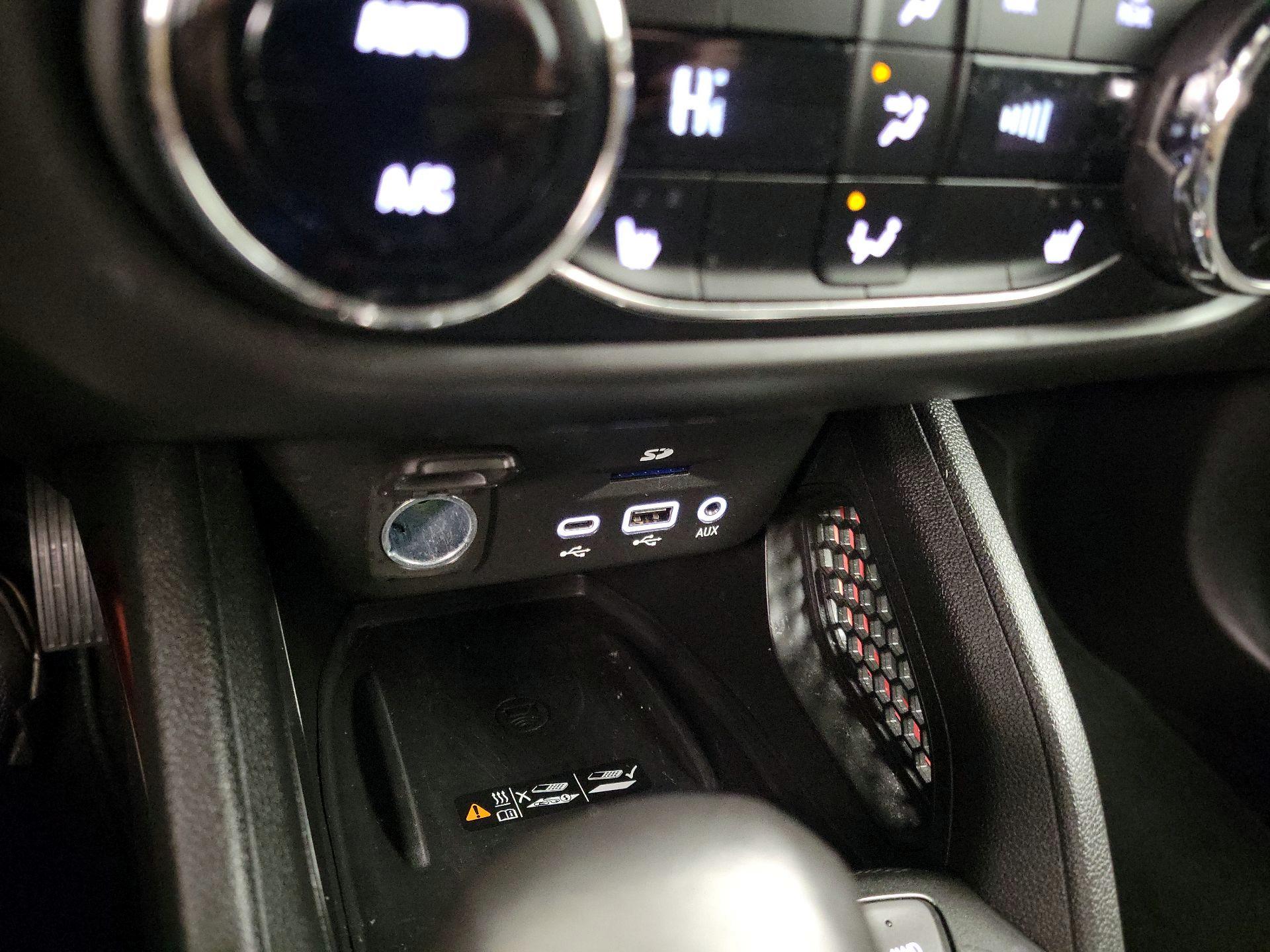 Thumbnail: 2022 Chevrolet TrailBlazer - 18