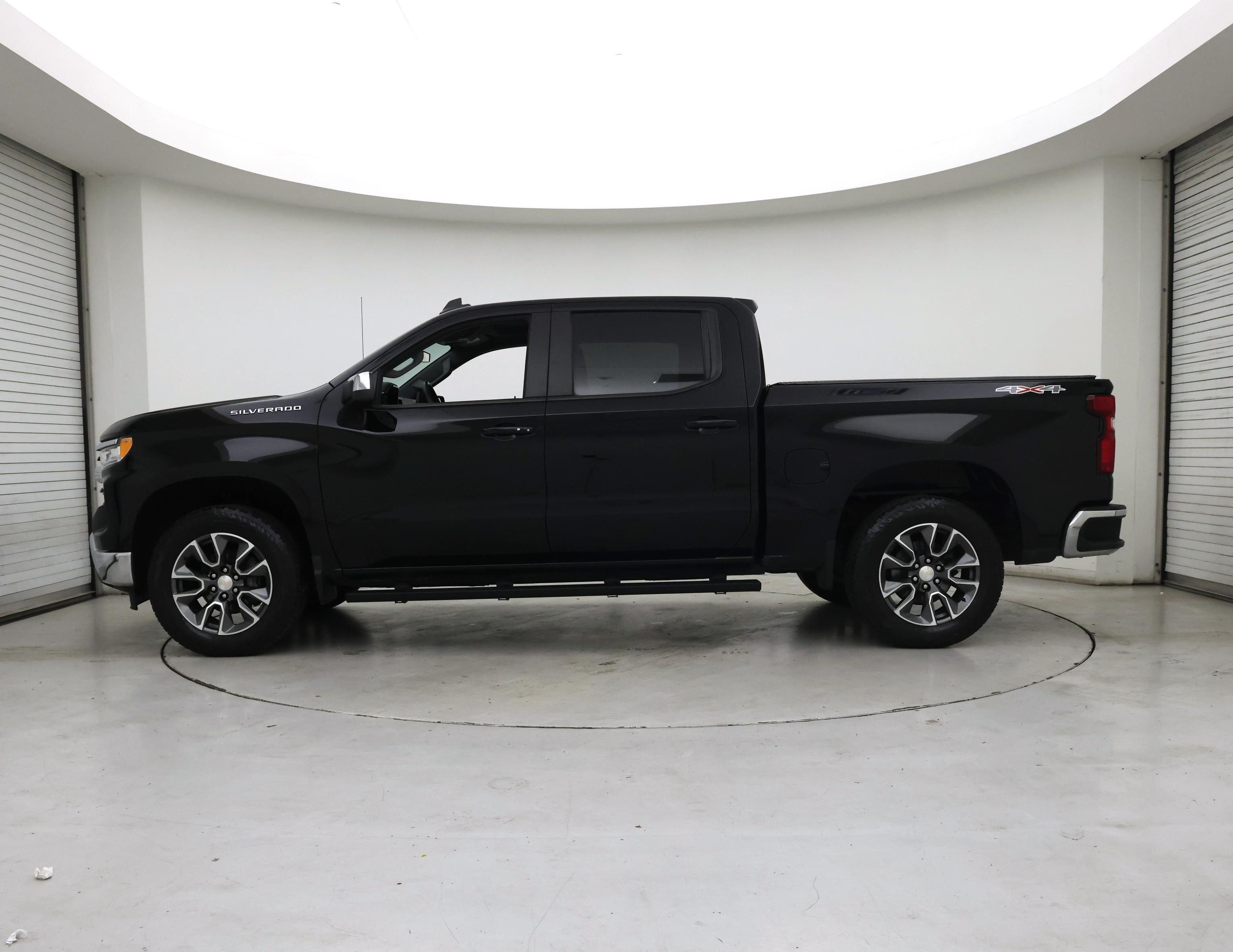 Thumbnail: 2023 Chevrolet Silverado 1500 - 3