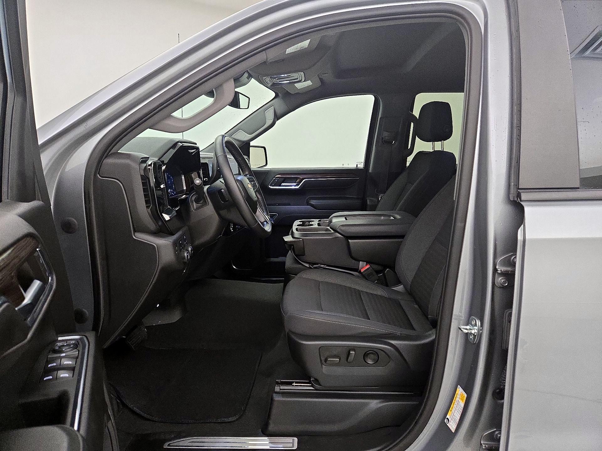 Thumbnail: 2023 Chevrolet Silverado 1500 - 11