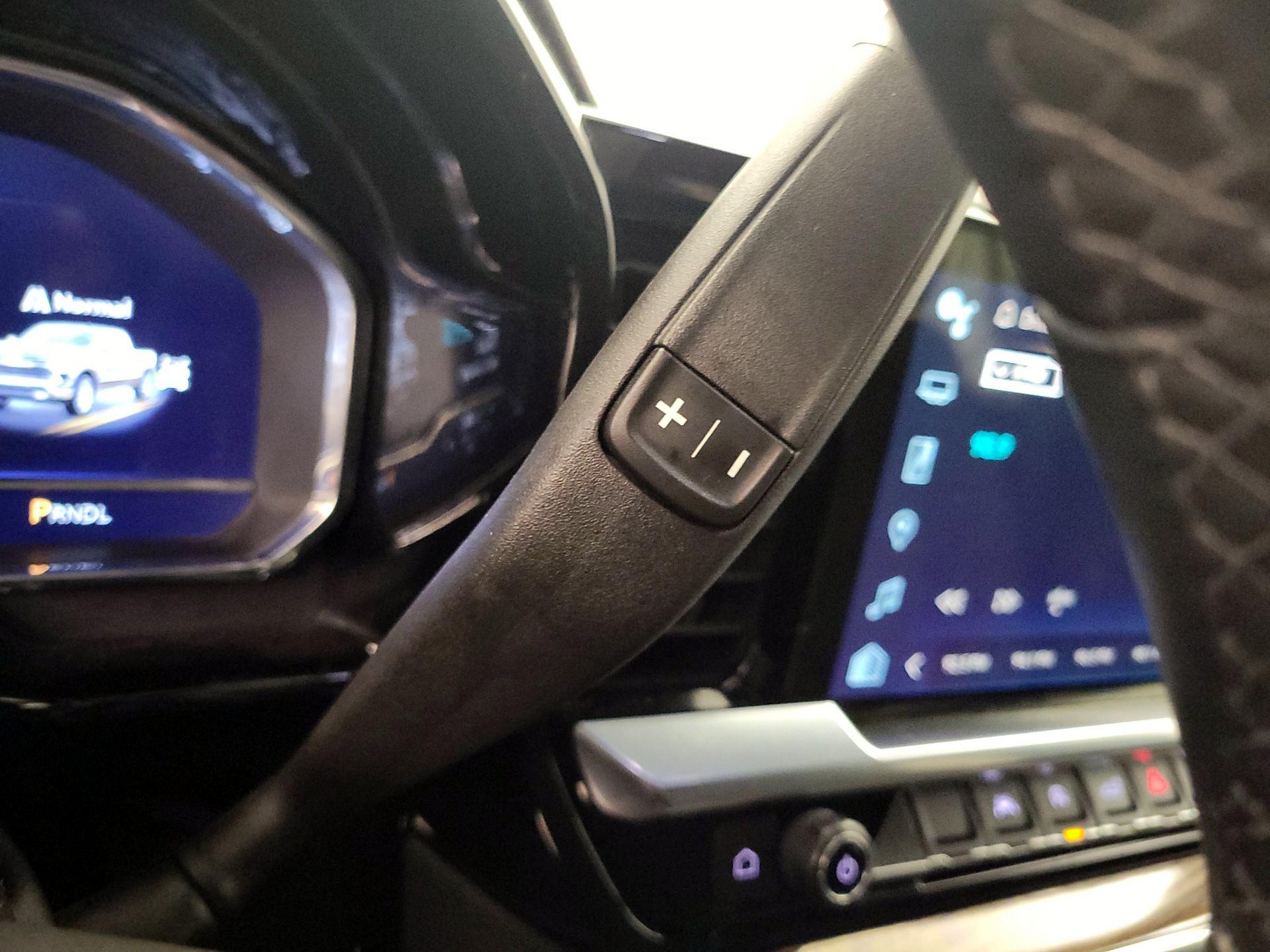 Thumbnail: 2023 Chevrolet Silverado 1500 - 17