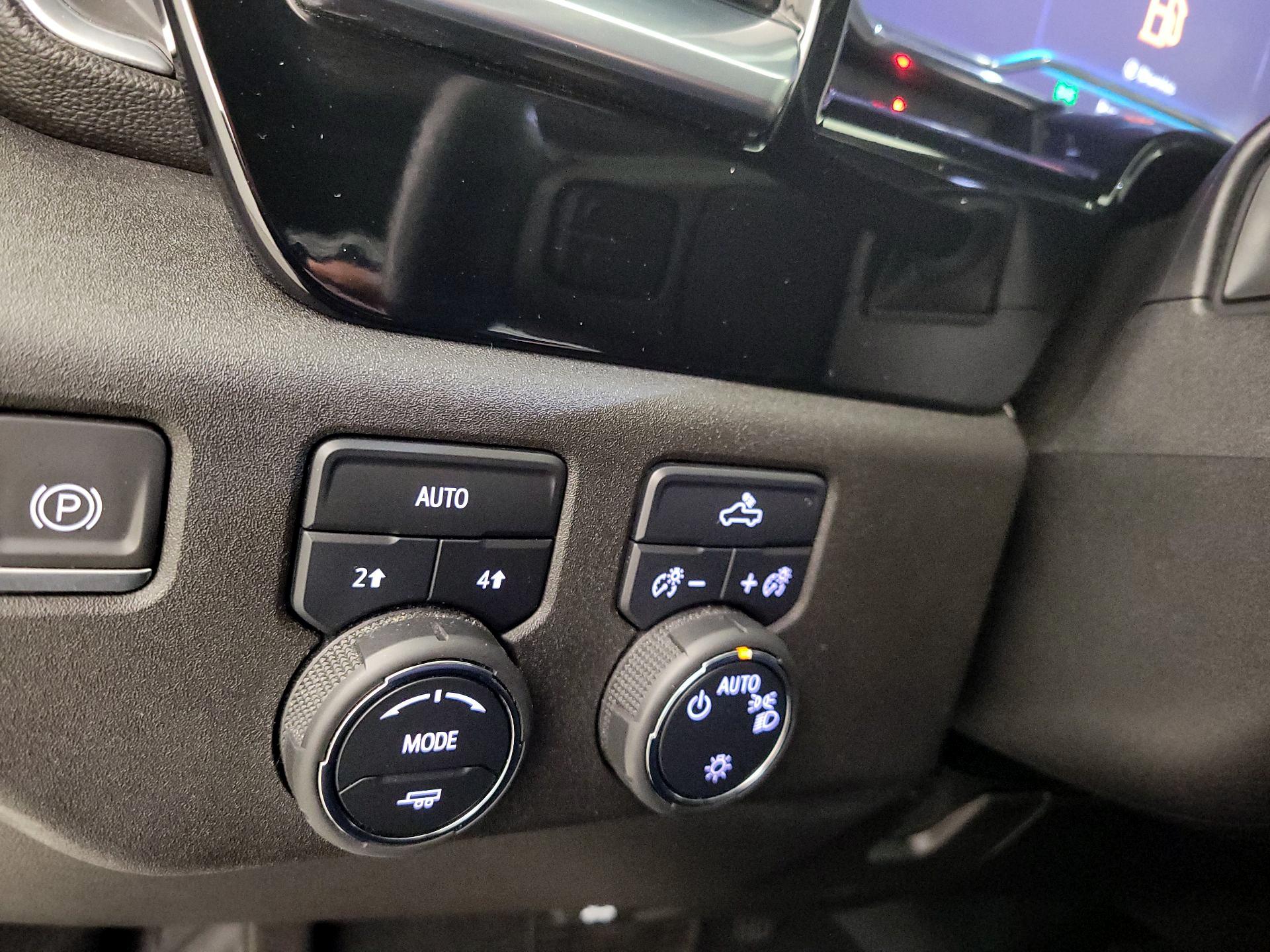 Thumbnail: 2023 Chevrolet Silverado 1500 - 13