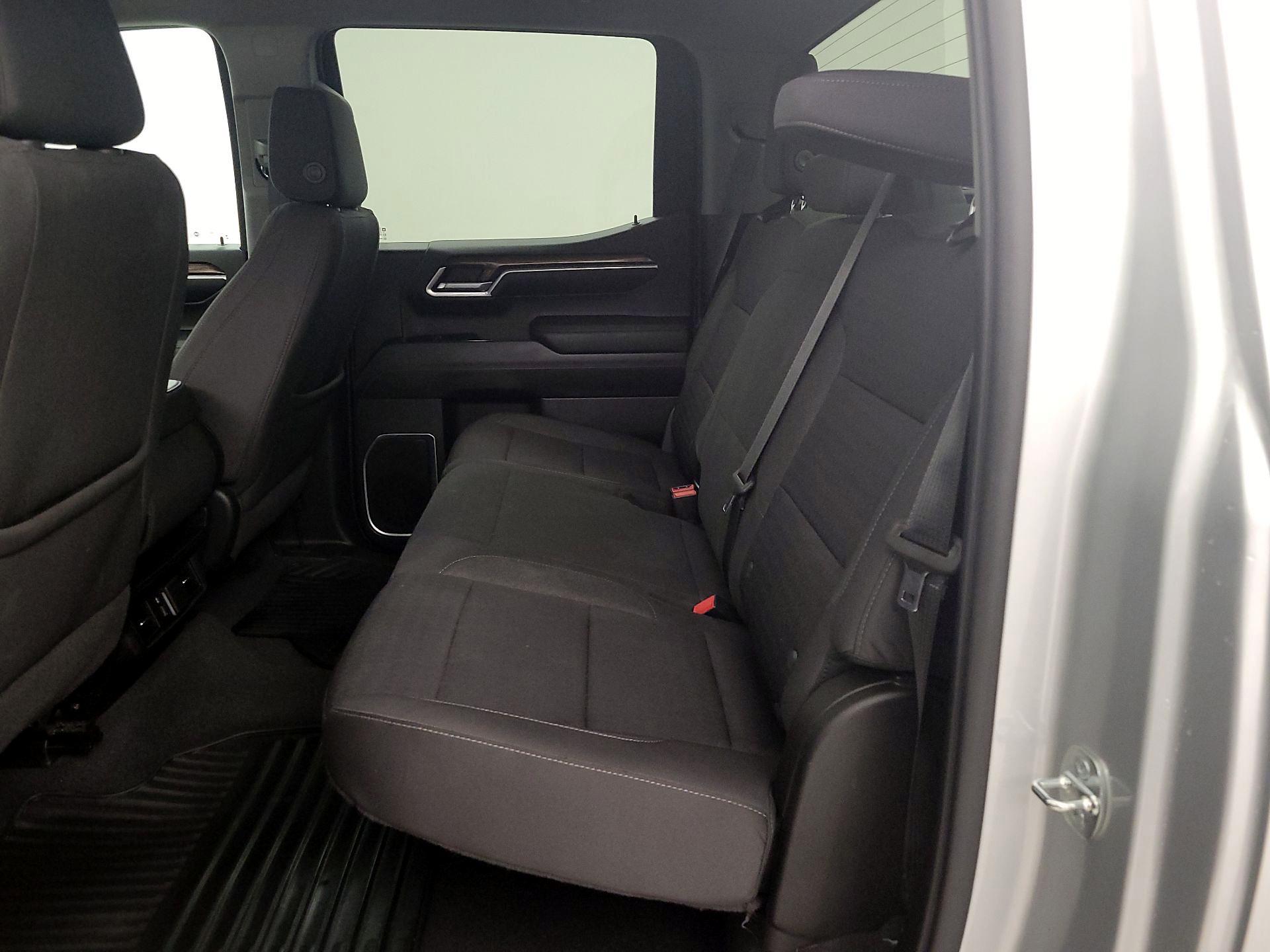 Thumbnail: 2022 Chevrolet Silverado 1500 - 19