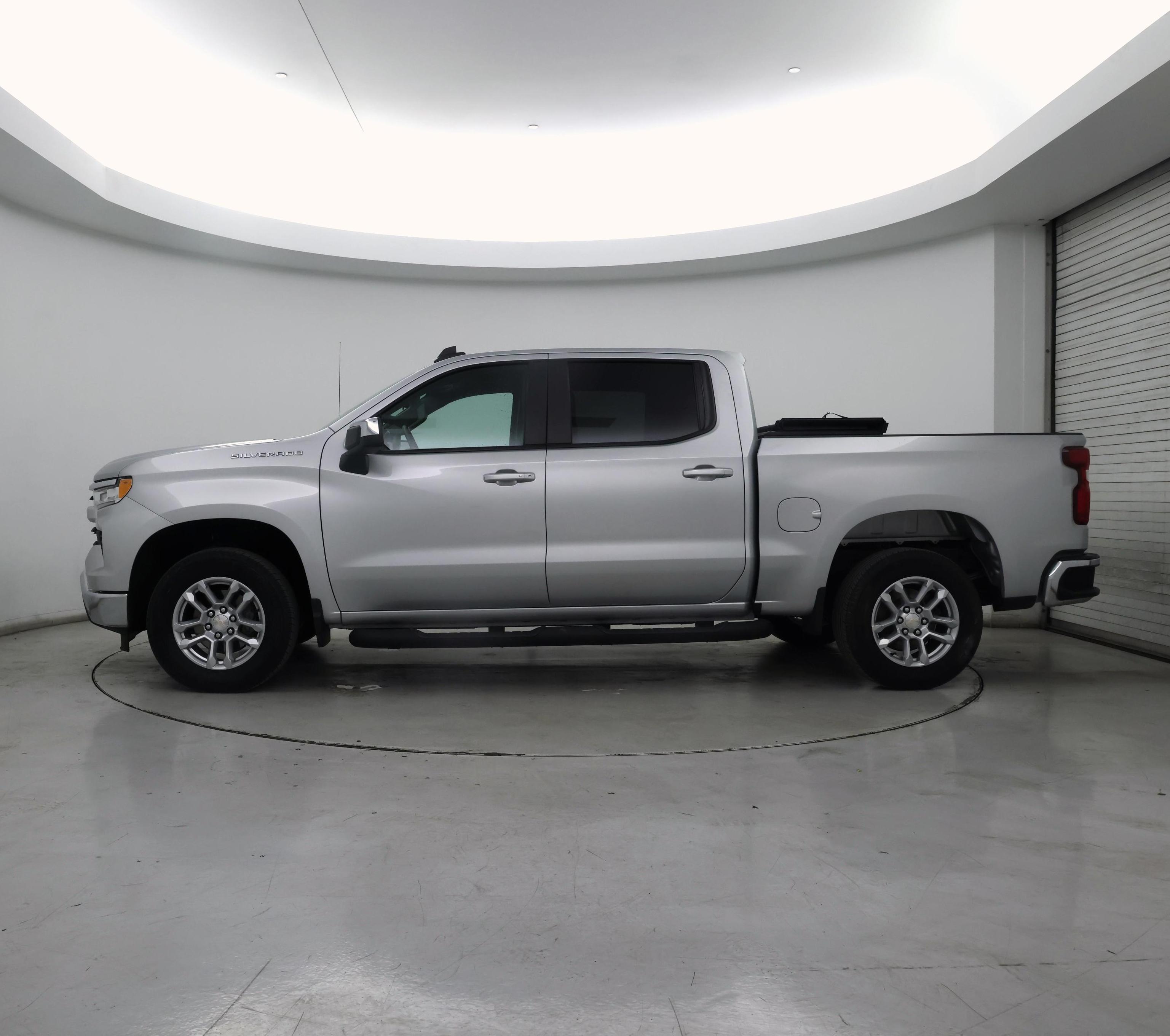 Thumbnail: 2022 Chevrolet Silverado 1500 - 3