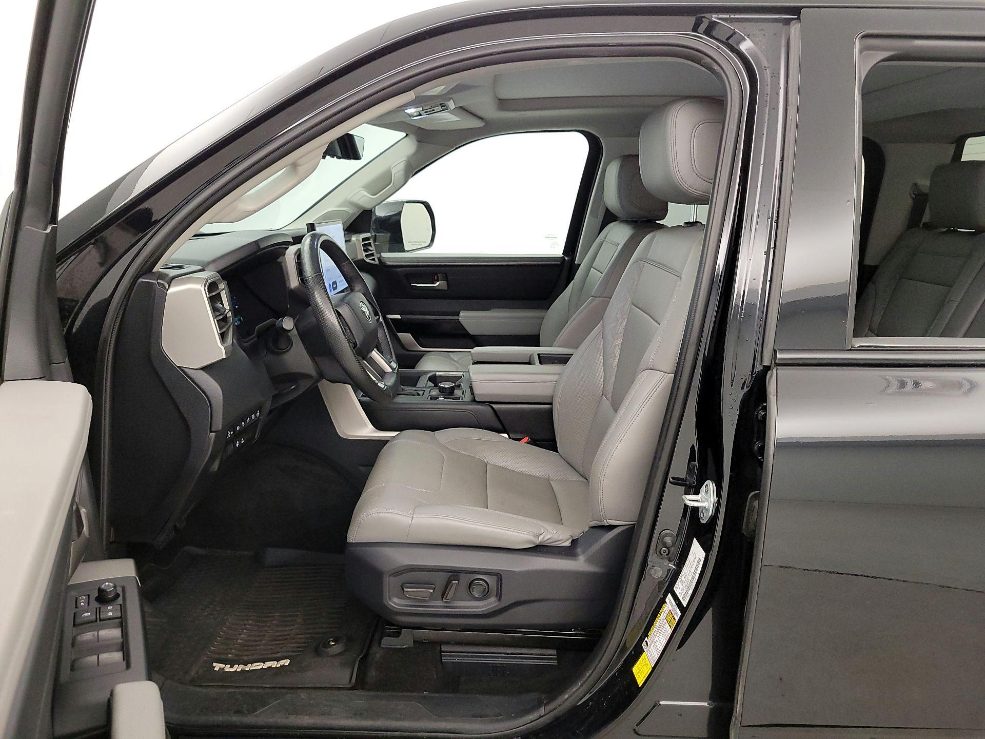 Thumbnail: 2024 Toyota Tundra - 11