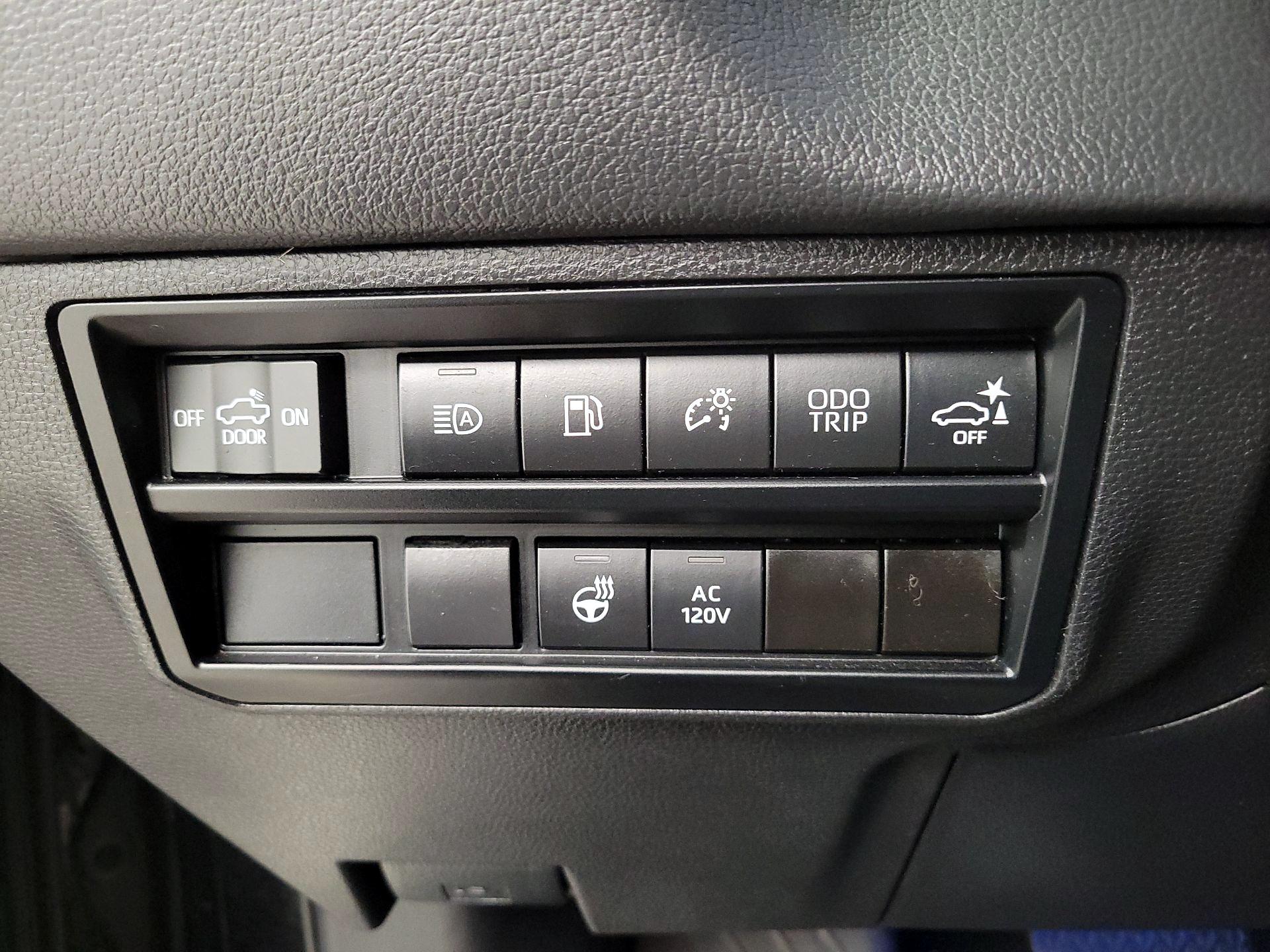 Thumbnail: 2024 Toyota Tundra - 13