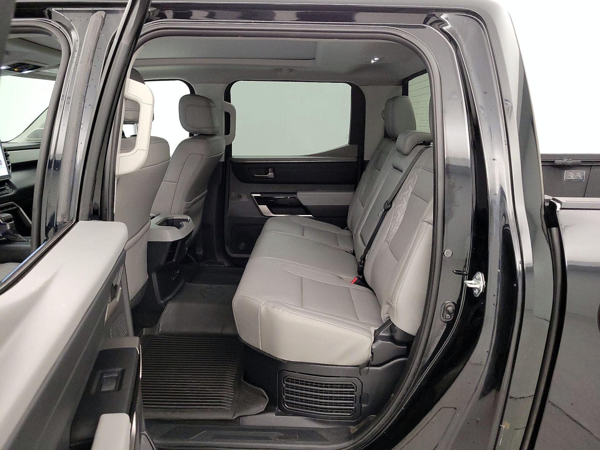 Thumbnail: 2024 Toyota Tundra - 19