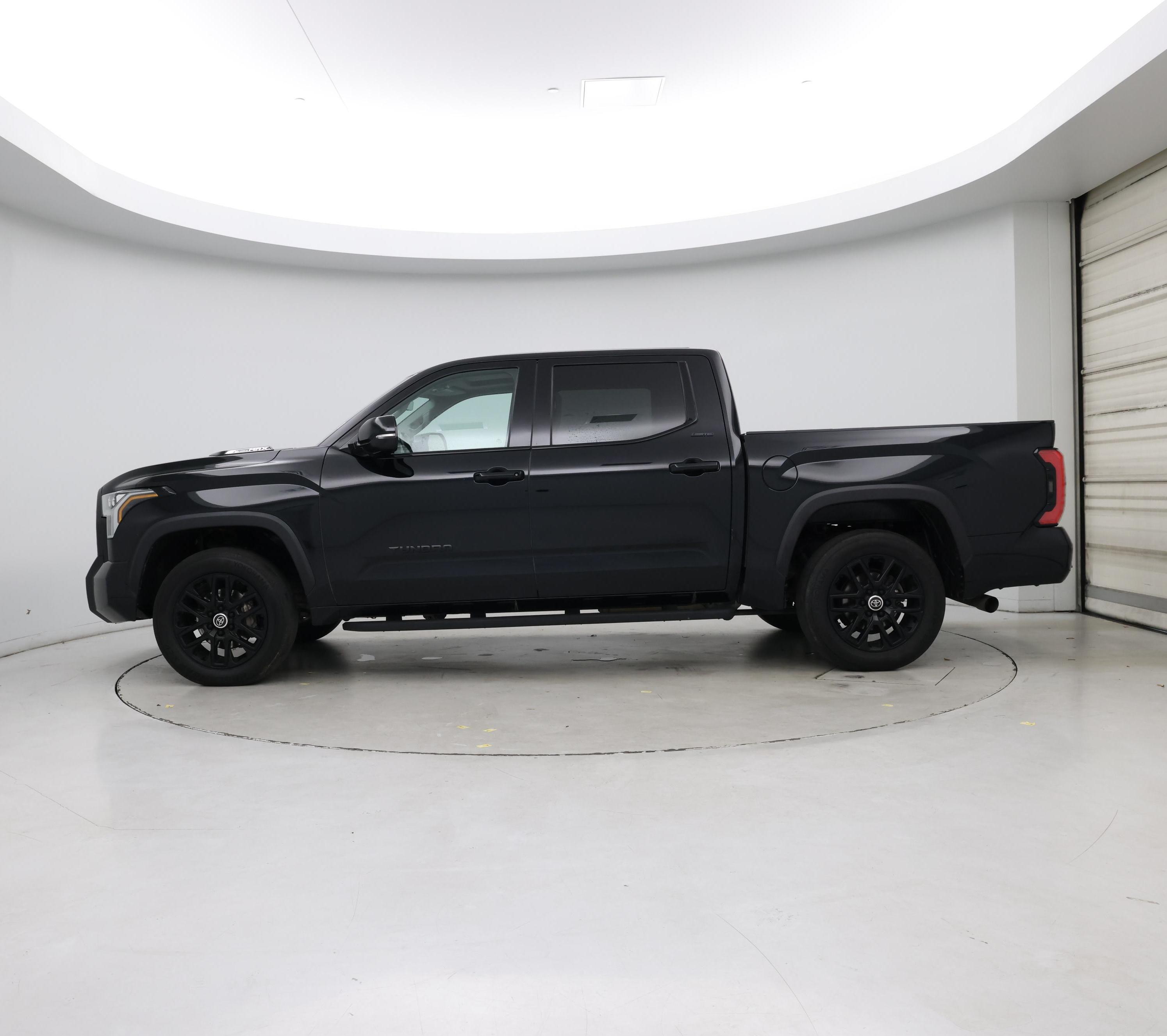 Thumbnail: 2024 Toyota Tundra - 3