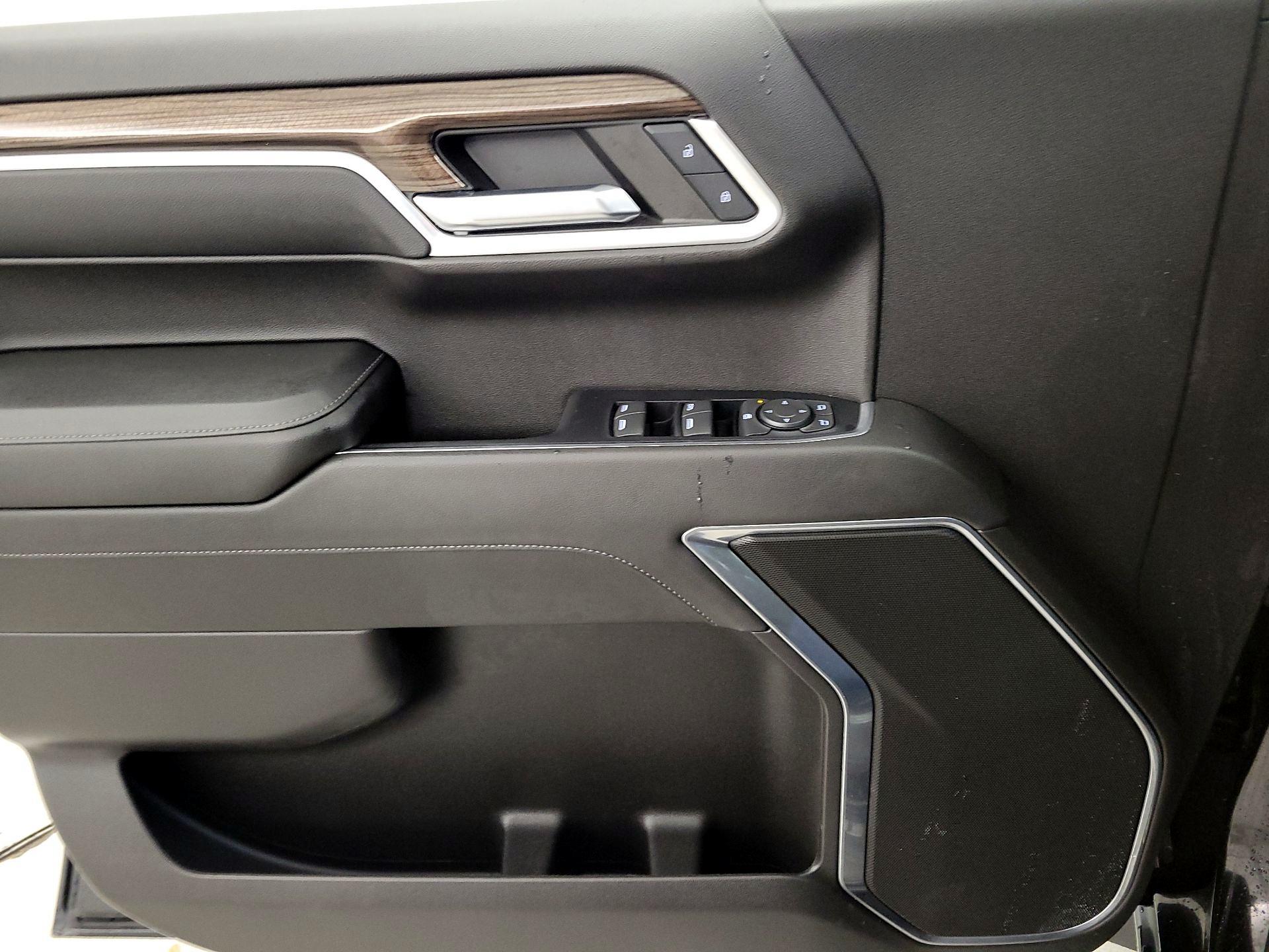 Thumbnail: 2022 Chevrolet Silverado 1500 - 12