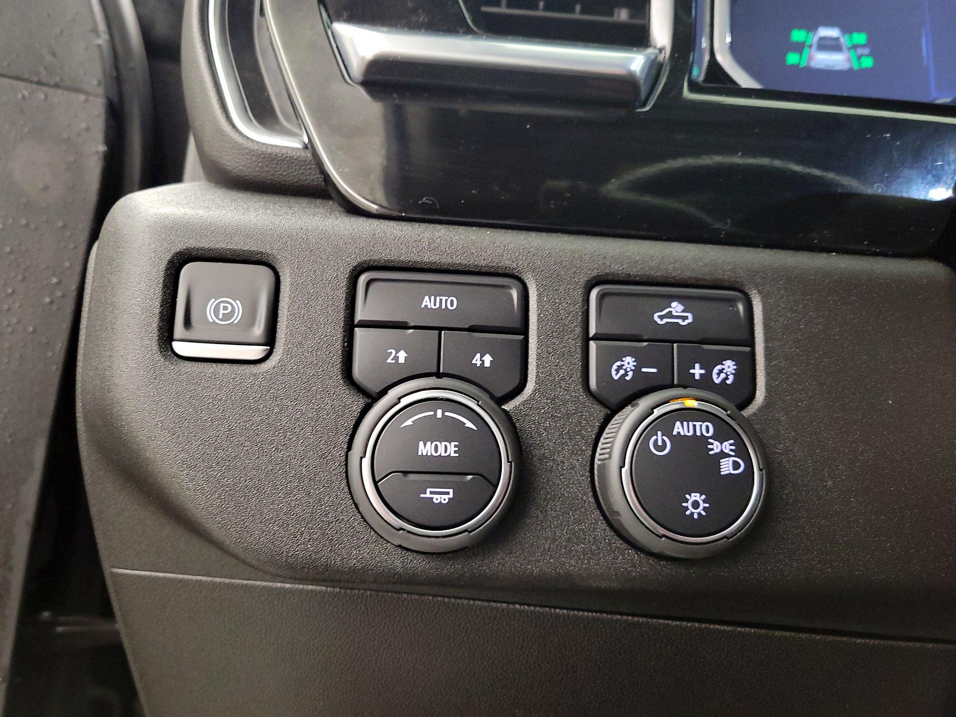 Thumbnail: 2022 Chevrolet Silverado 1500 - 13