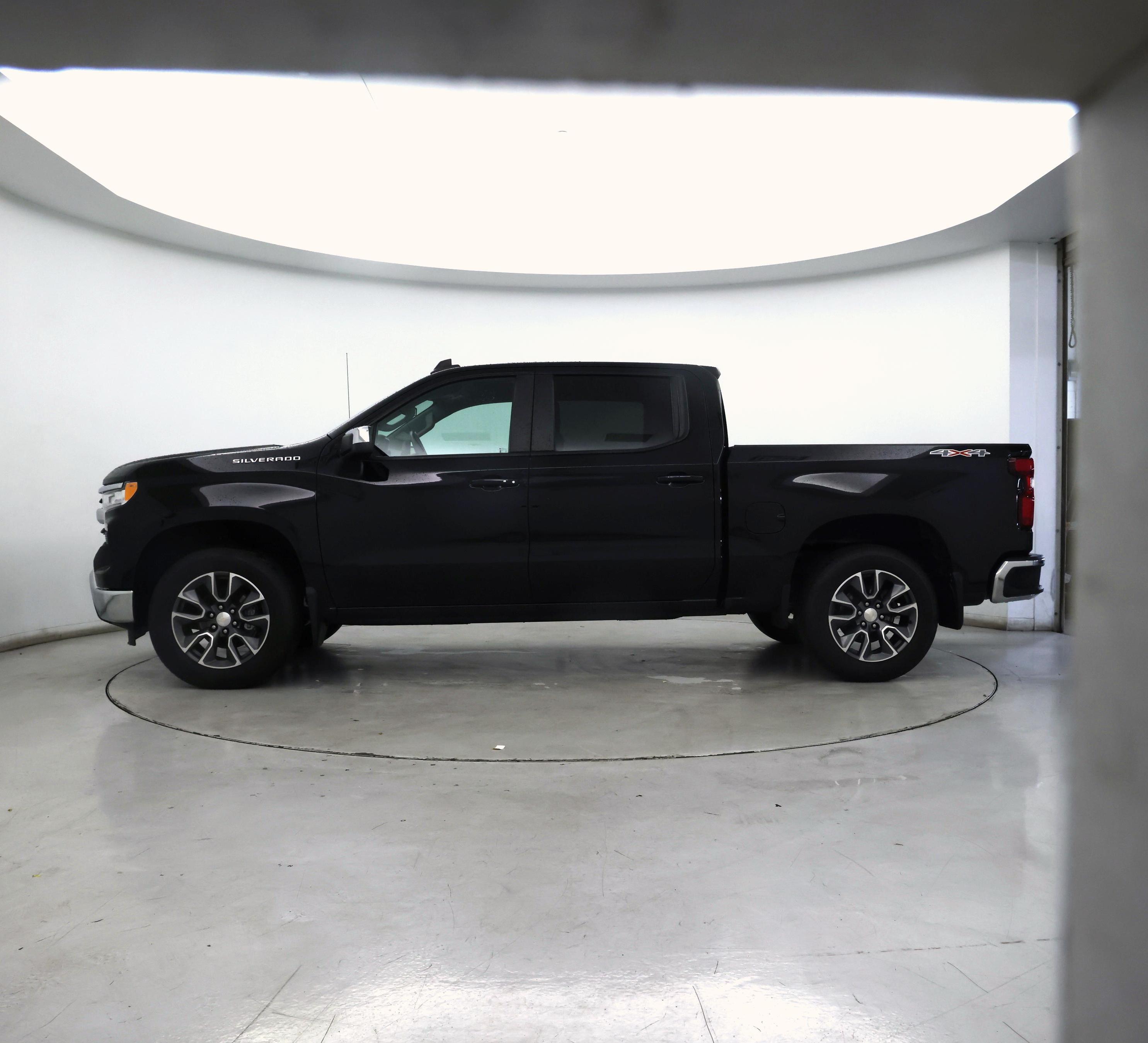 Thumbnail: 2022 Chevrolet Silverado 1500 - 3