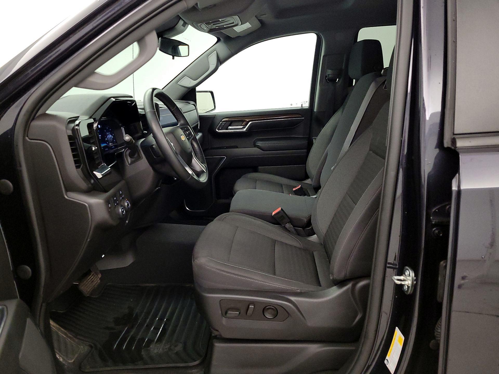 Thumbnail: 2023 Chevrolet Silverado 1500 - 11