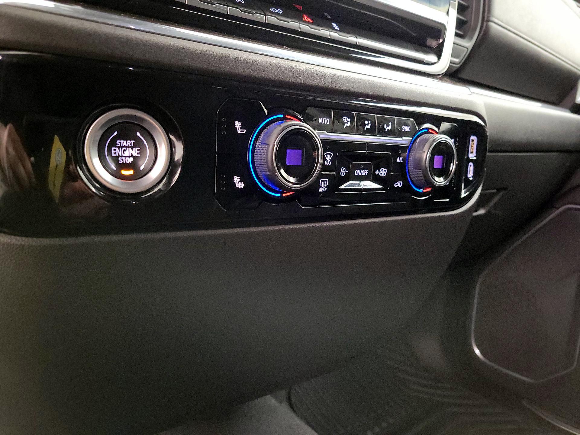 Thumbnail: 2023 Chevrolet Silverado 1500 - 17