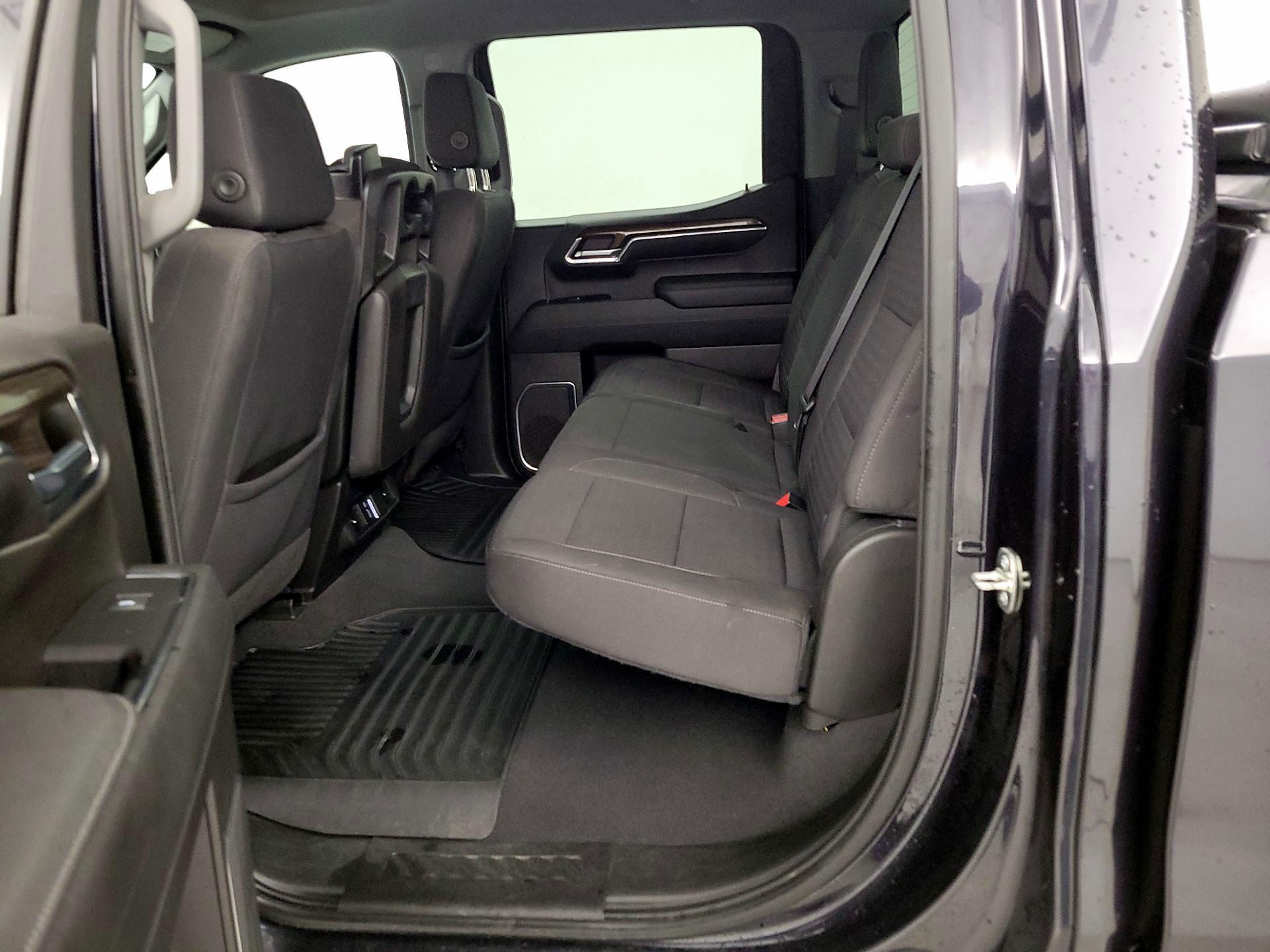 Thumbnail: 2023 Chevrolet Silverado 1500 - 20